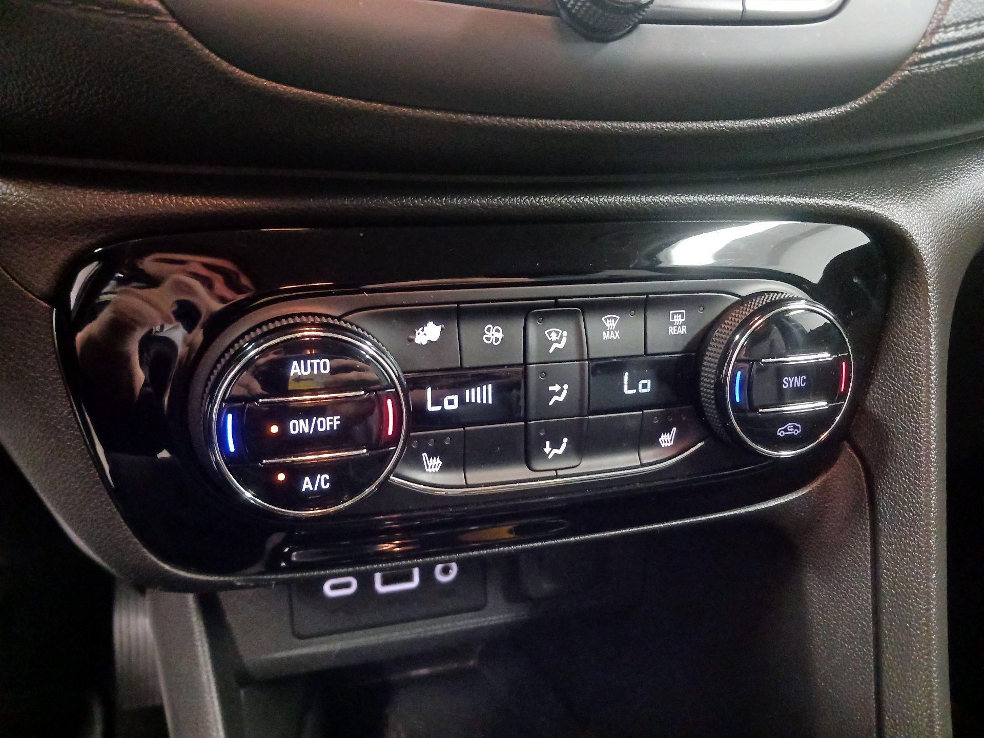 Thumbnail: 2021 Buick Encore GX - 15