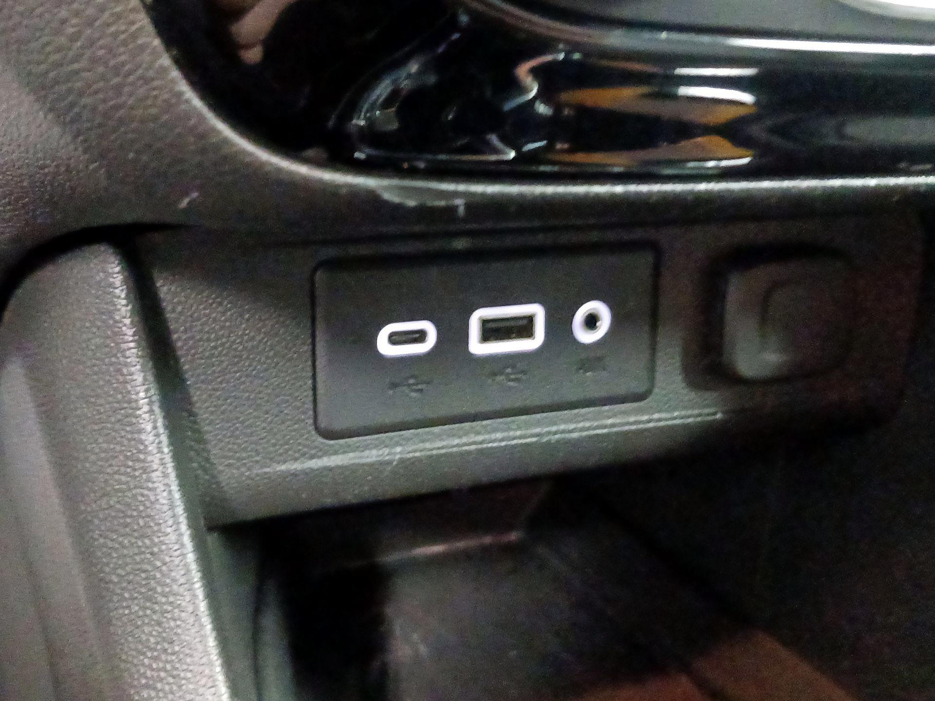 Thumbnail: 2021 Buick Encore GX - 17