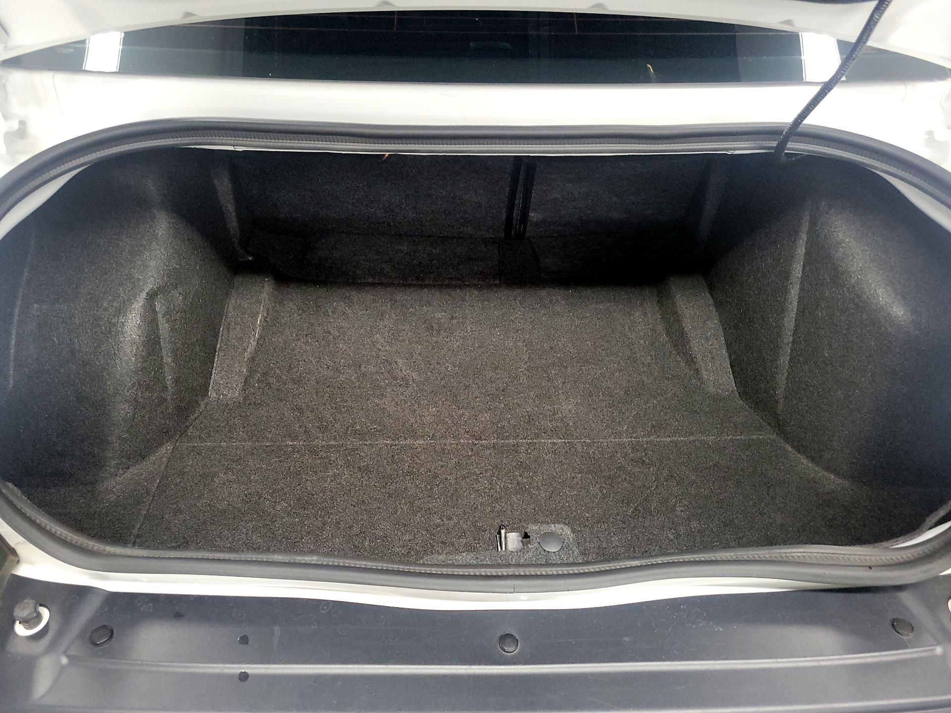 Thumbnail: 2018 Dodge Challenger - 17