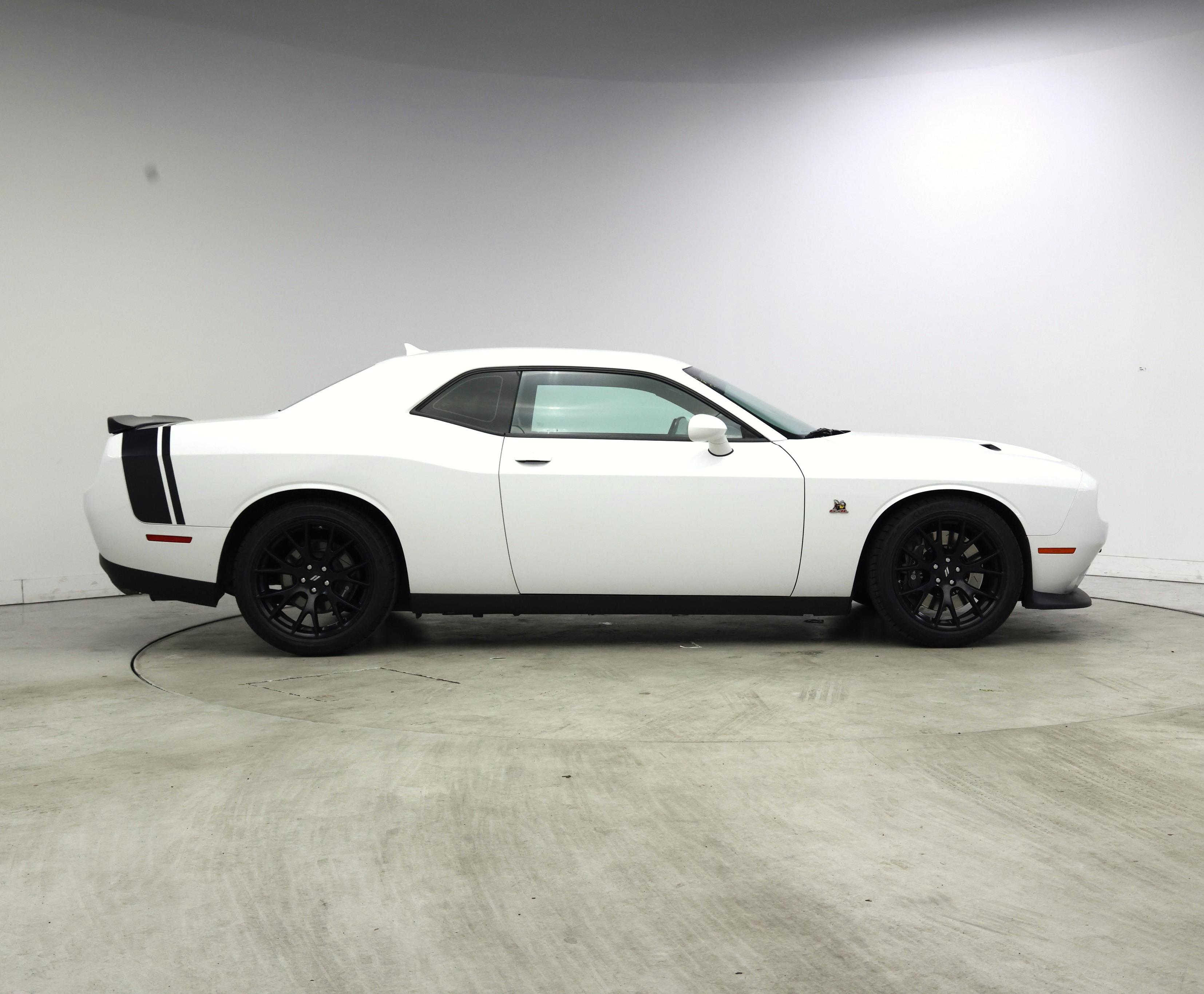 Thumbnail: 2018 Dodge Challenger - 7