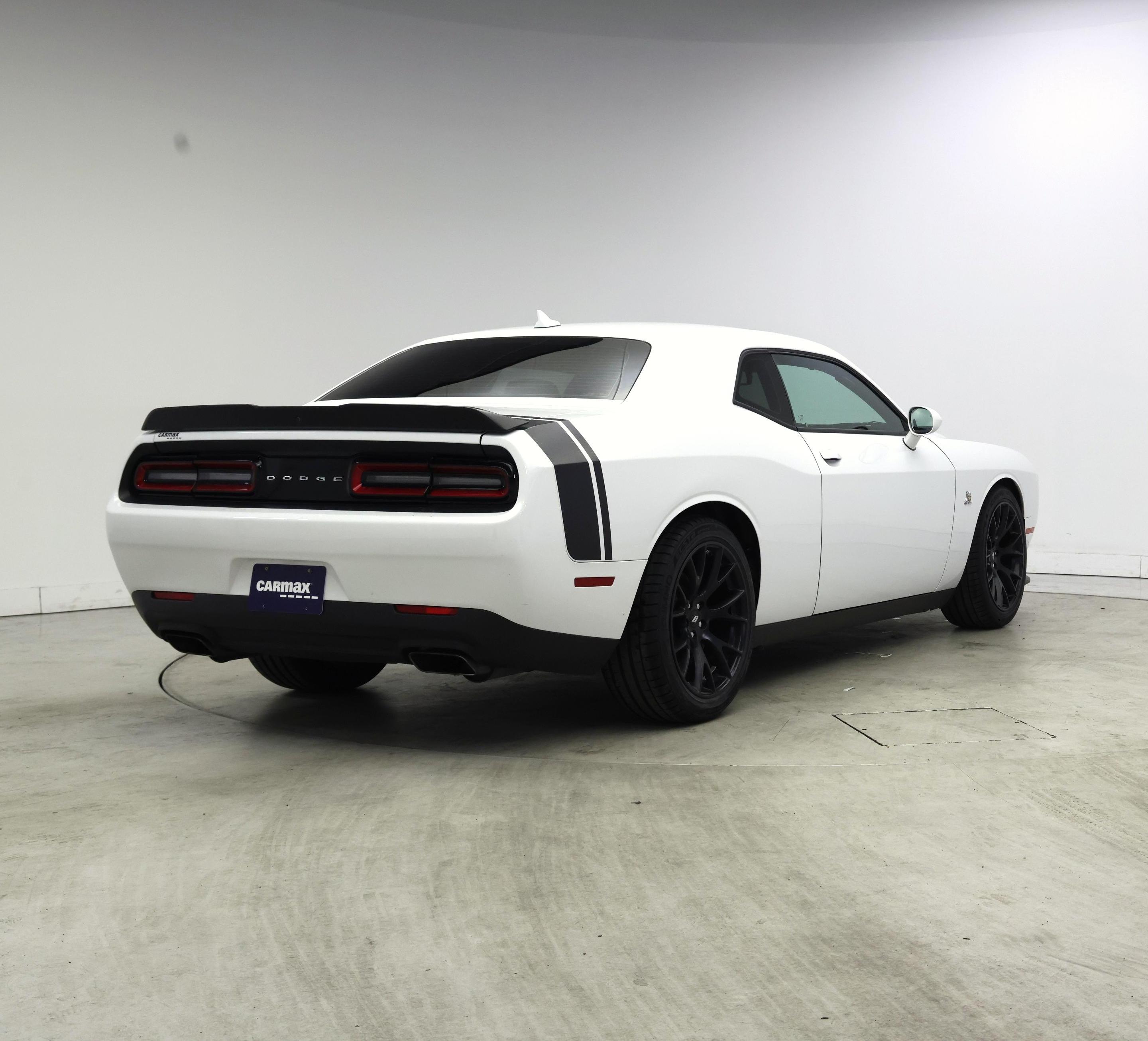 Thumbnail: 2018 Dodge Challenger - 8