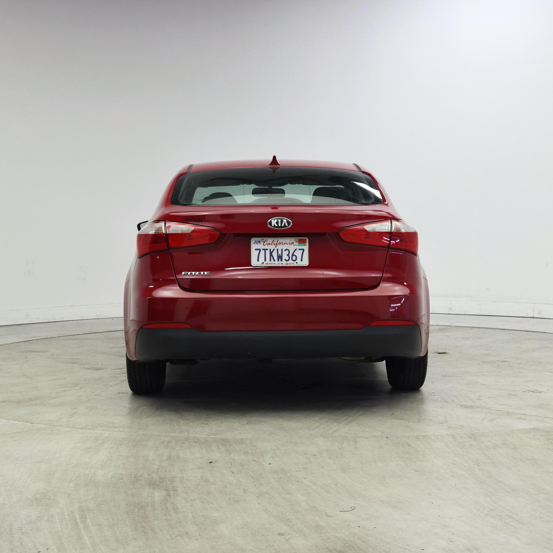 Thumbnail: 2016 Kia Forte - 6