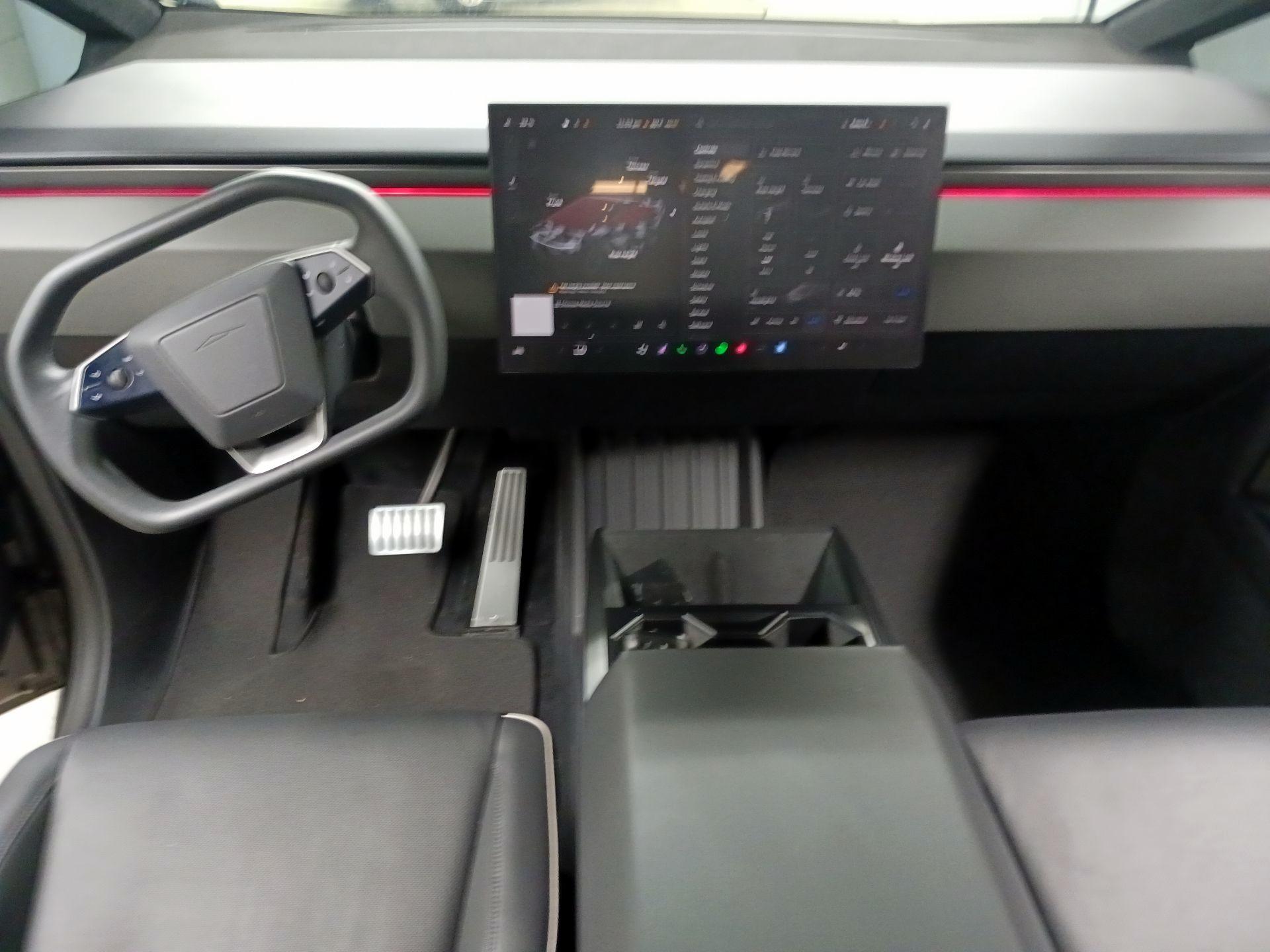 Thumbnail: 2024 Tesla Cybertruck - 9