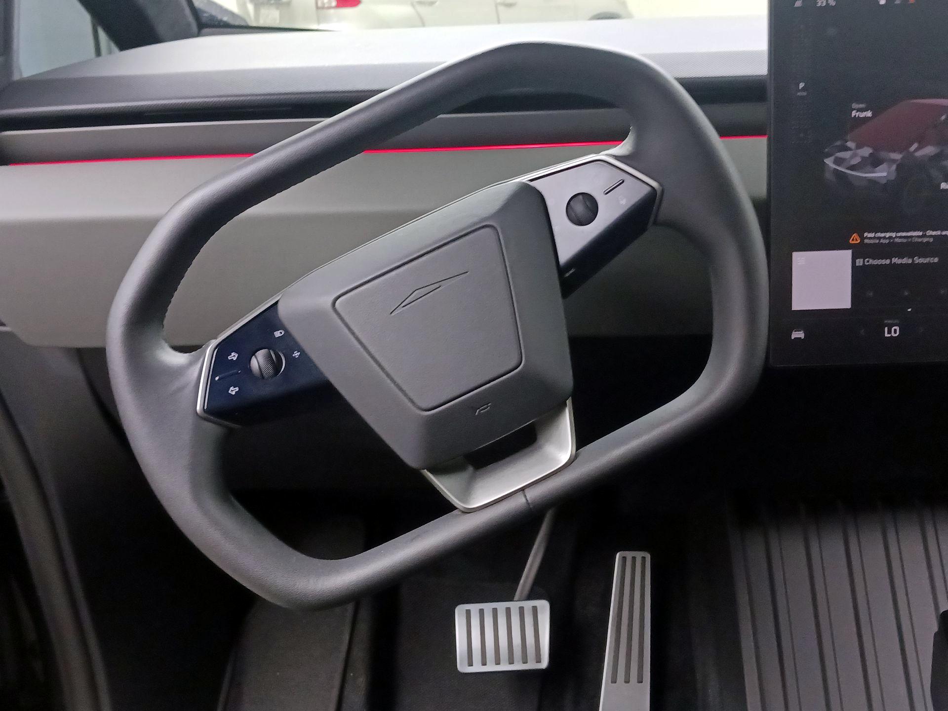 Thumbnail: 2024 Tesla Cybertruck - 10