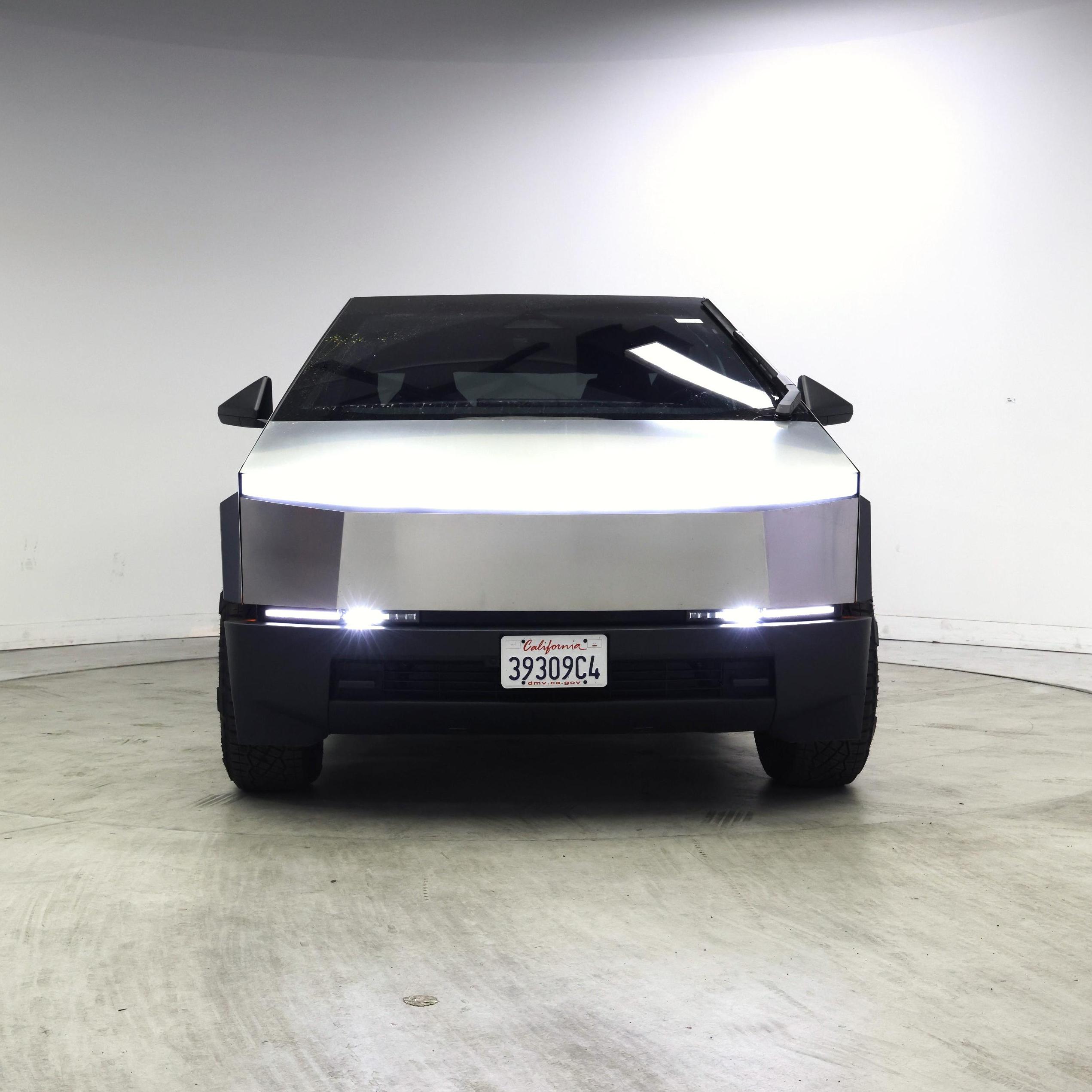 Thumbnail: 2024 Tesla Cybertruck - 5