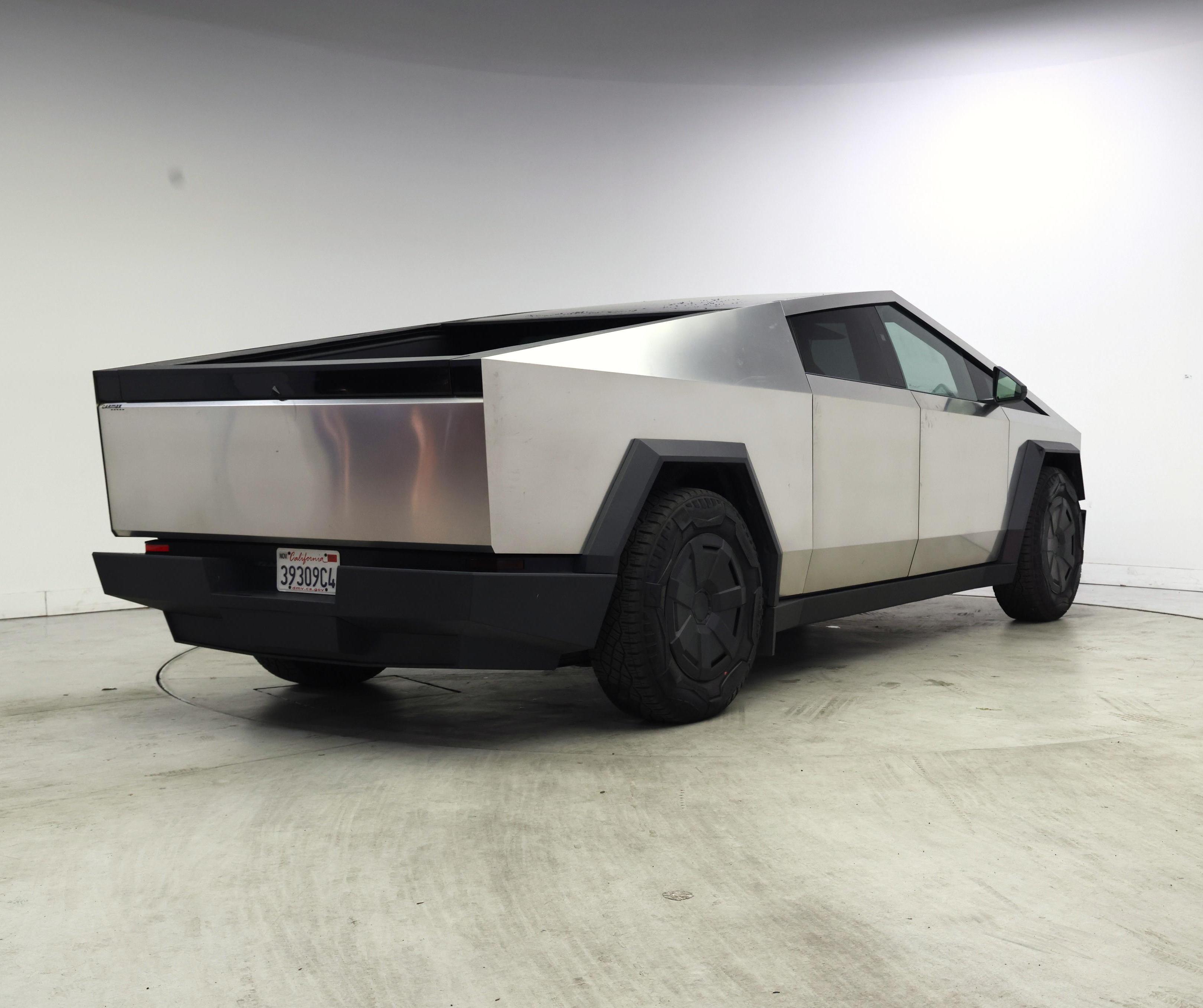 Thumbnail: 2024 Tesla Cybertruck - 8