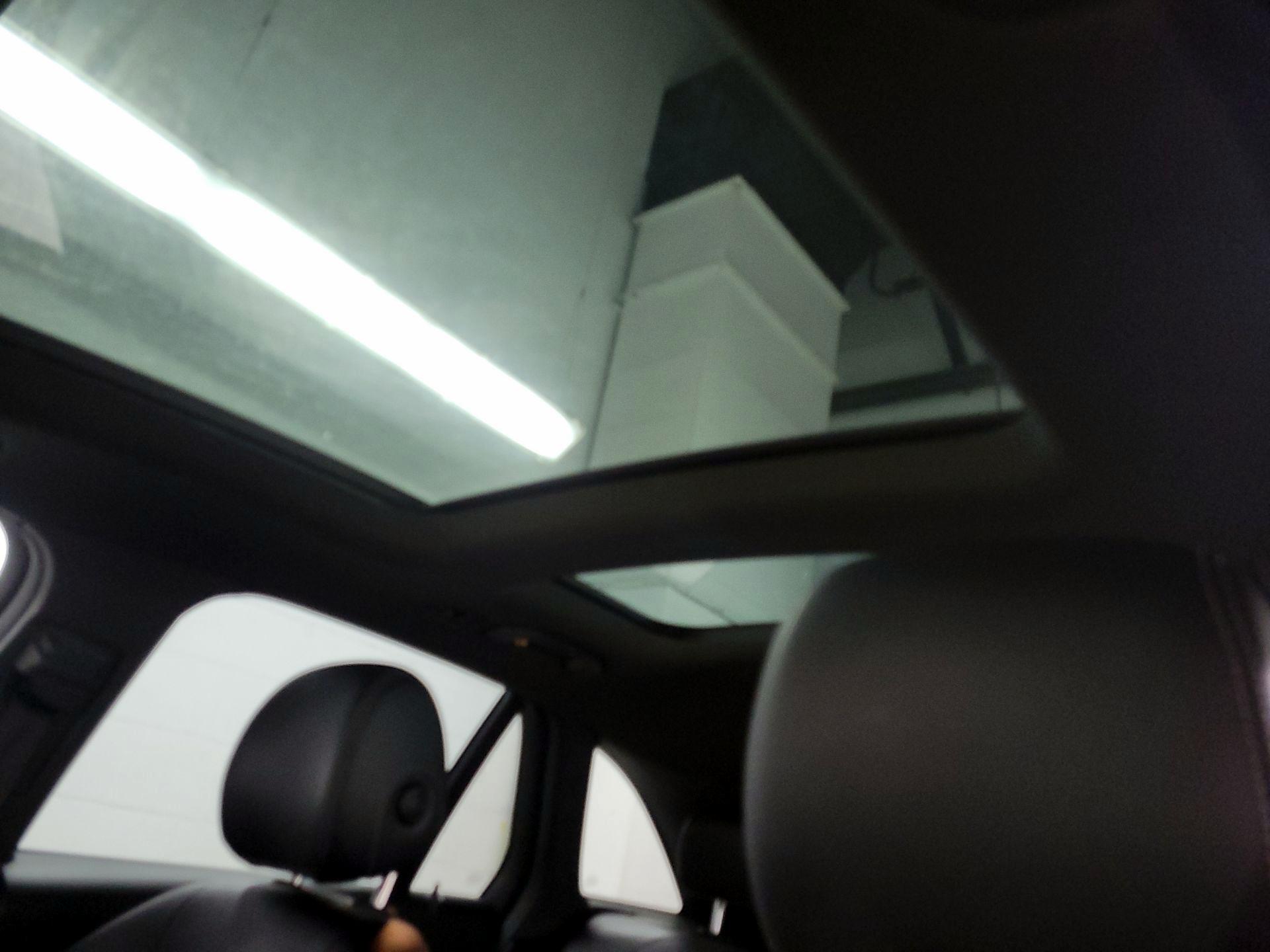 Thumbnail: 2018 Mercedes-Benz GLC - 19