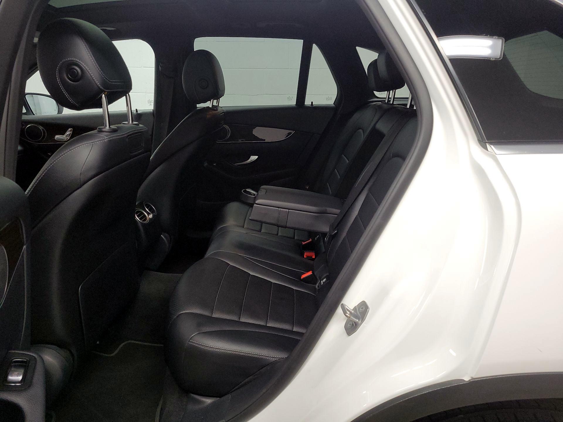 Thumbnail: 2018 Mercedes-Benz GLC - 20