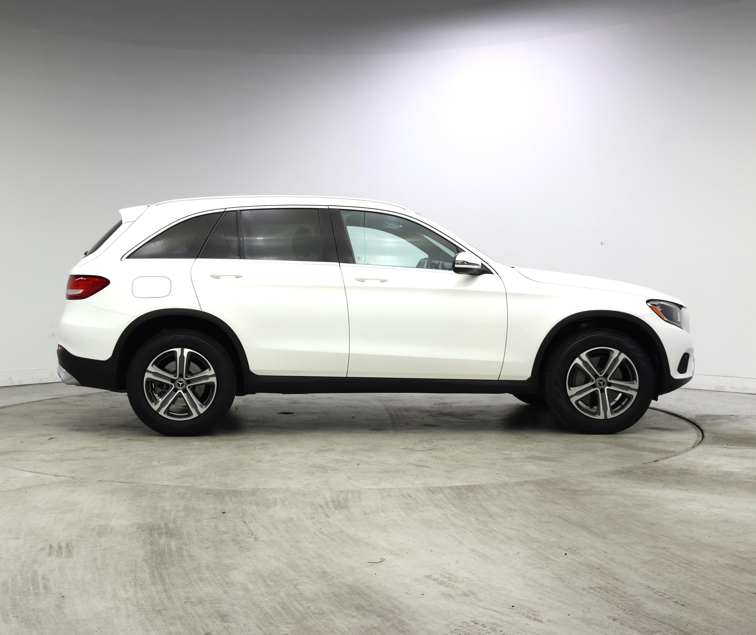 Thumbnail: 2018 Mercedes-Benz GLC - 7