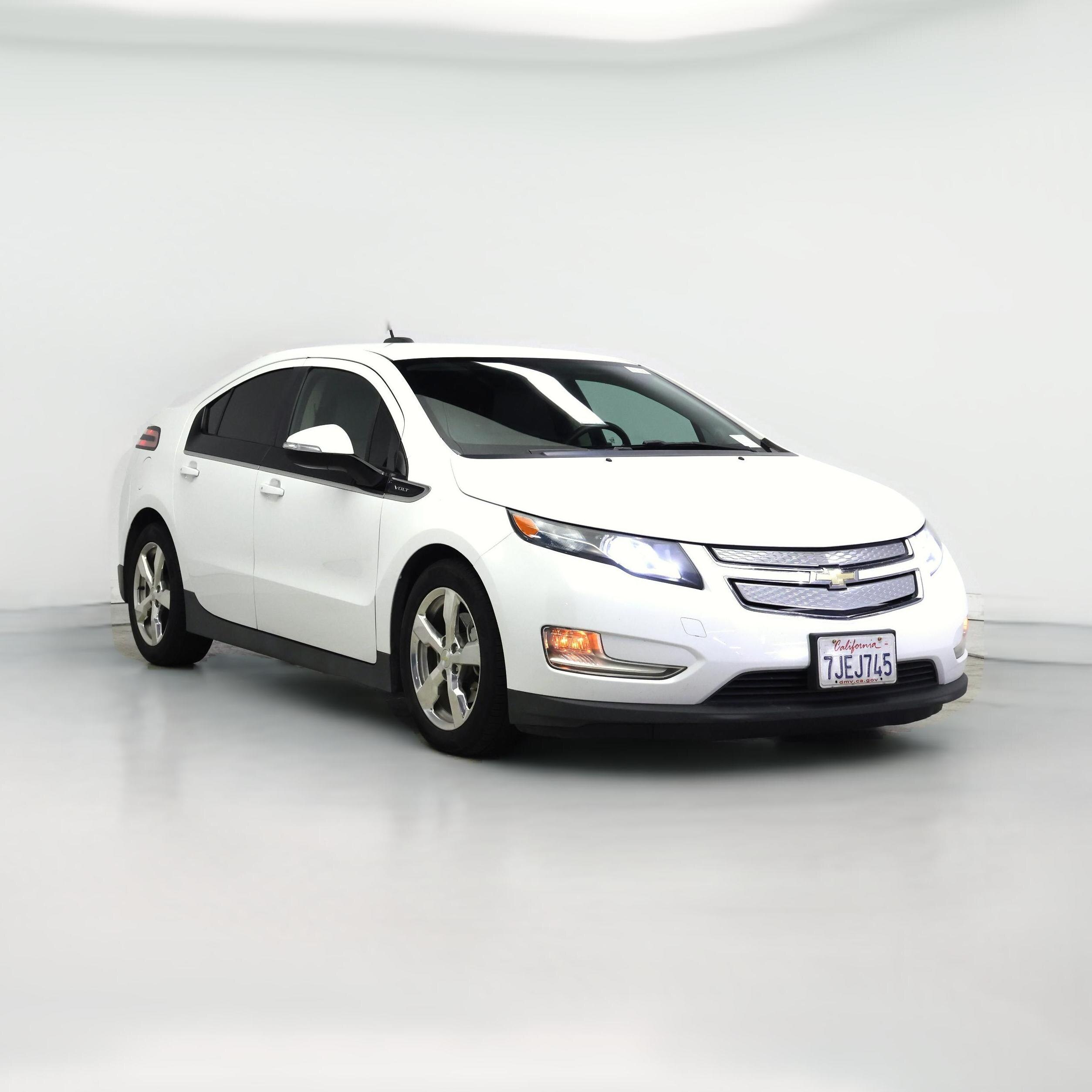 Thumbnail: 2015 Chevrolet Volt - 1