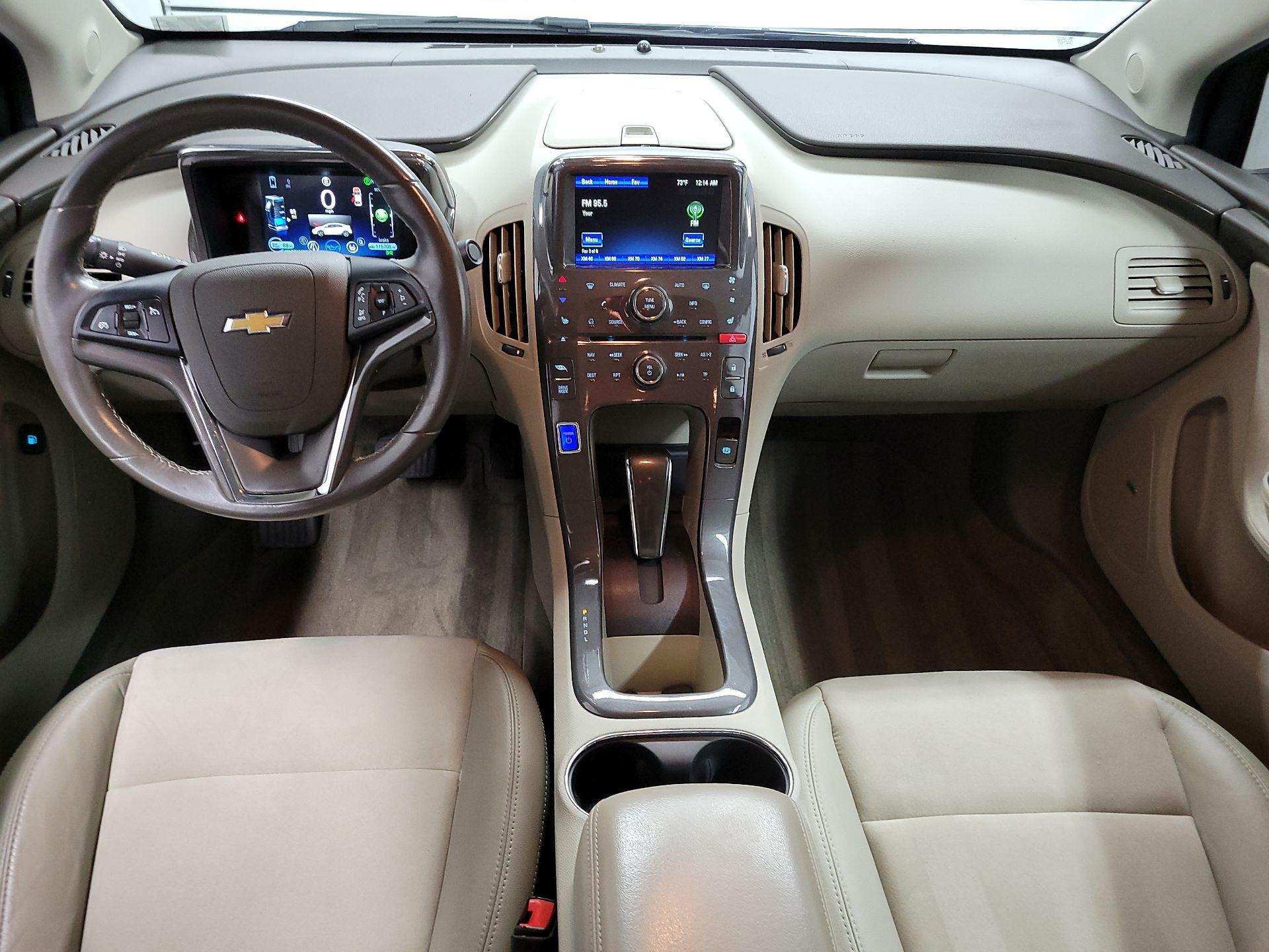Thumbnail: 2015 Chevrolet Volt - 9