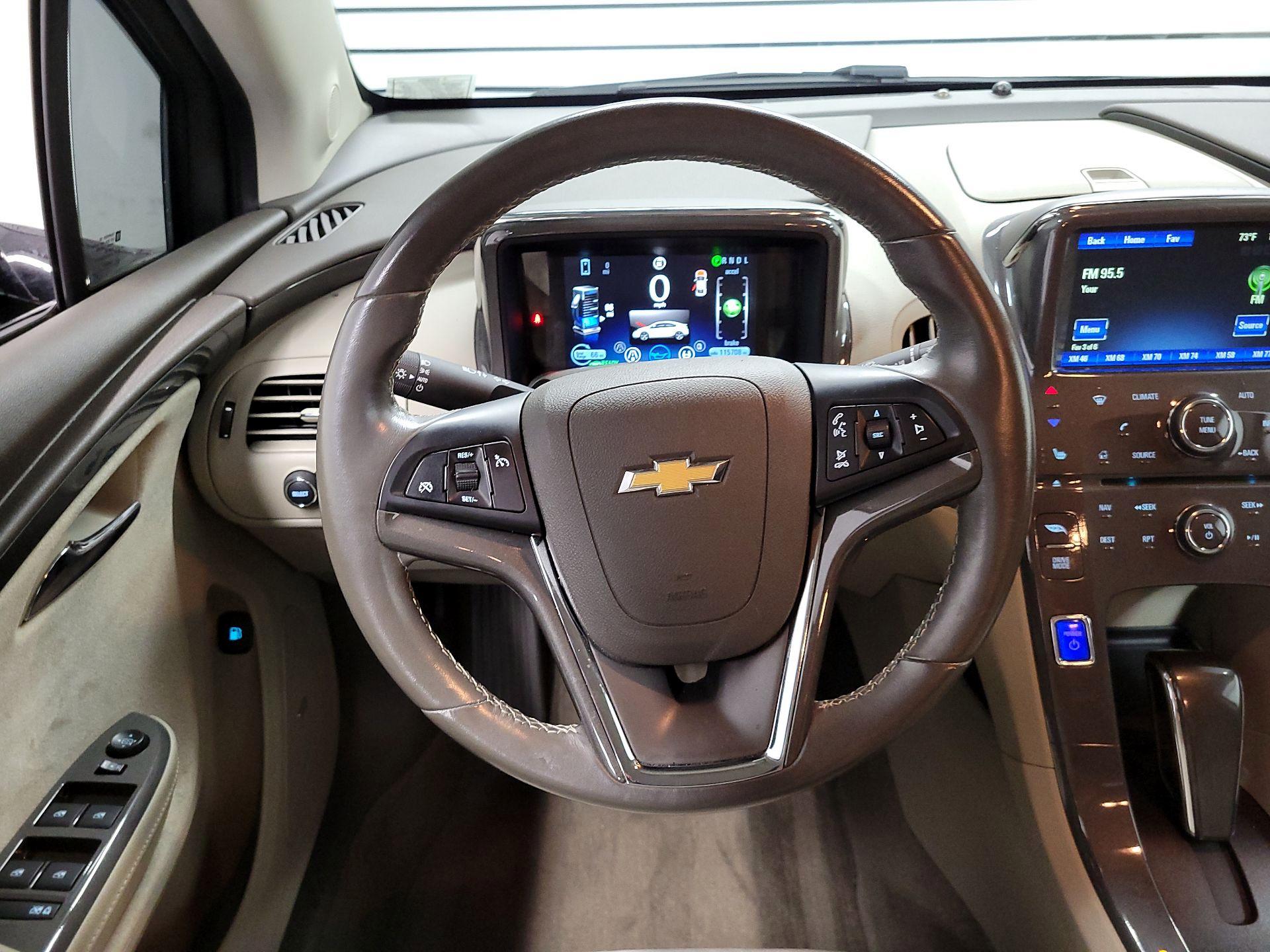 Thumbnail: 2015 Chevrolet Volt - 10
