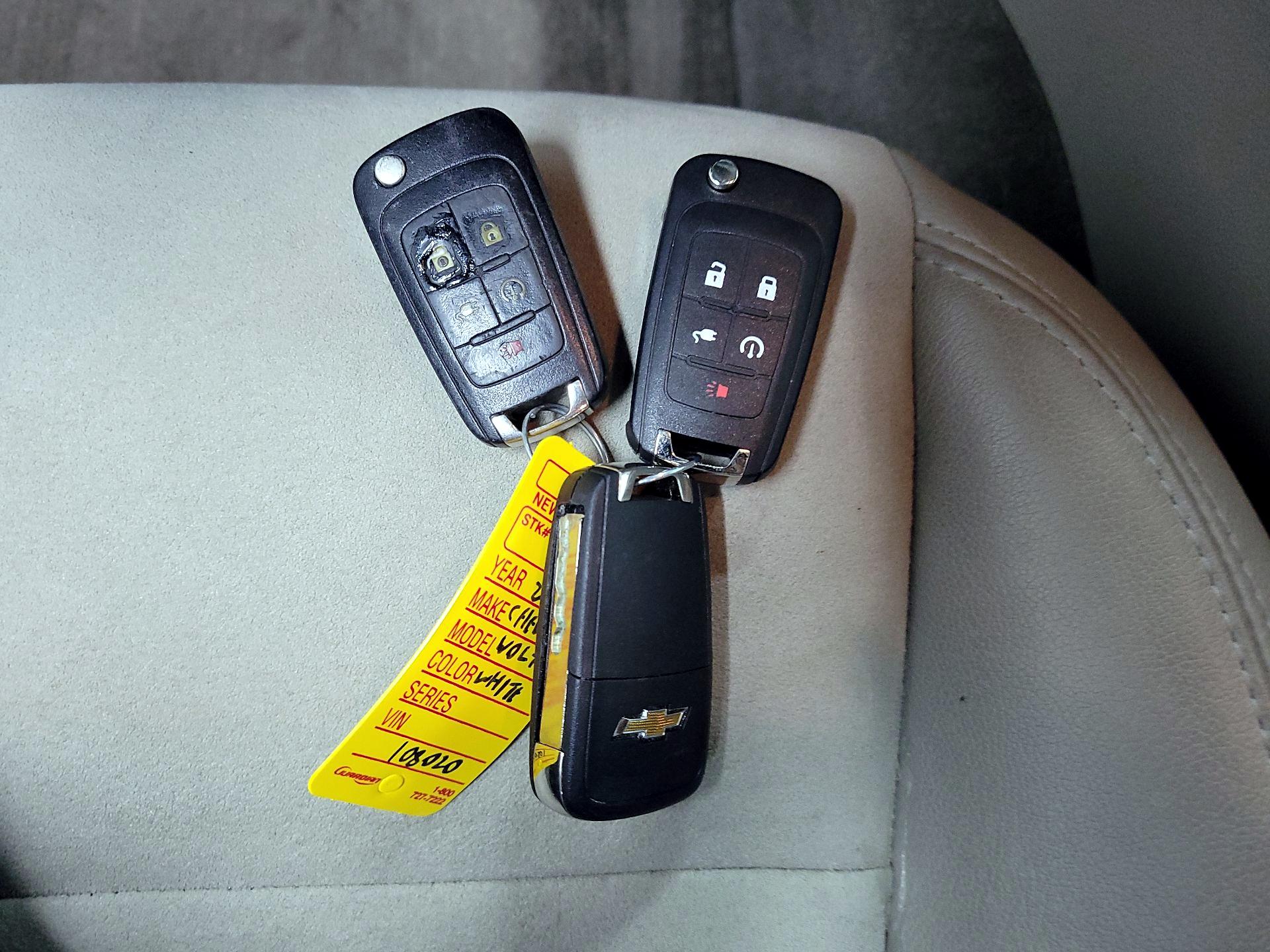 Thumbnail: 2015 Chevrolet Volt - 19