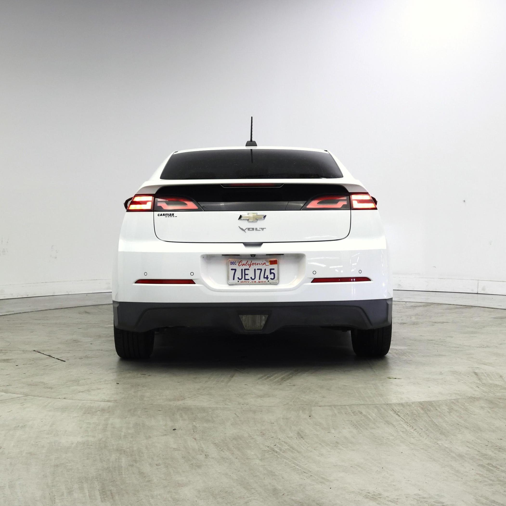 Thumbnail: 2015 Chevrolet Volt - 6