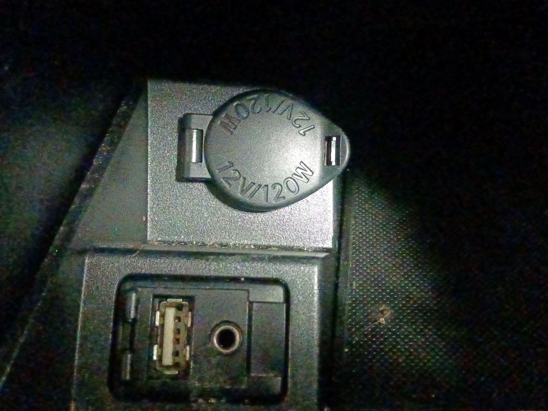 Thumbnail: 2016 Toyota Camry - 18