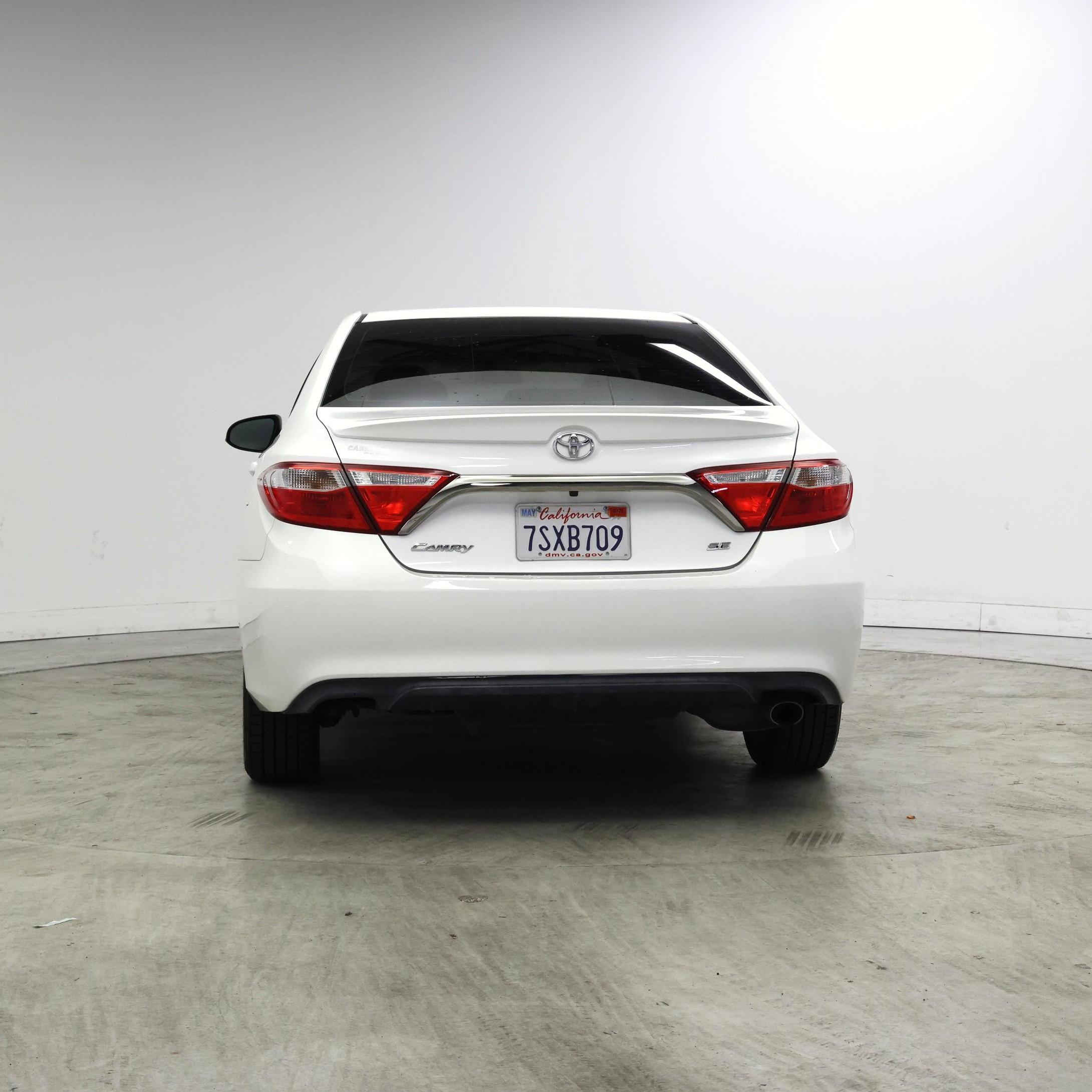 Thumbnail: 2016 Toyota Camry - 6