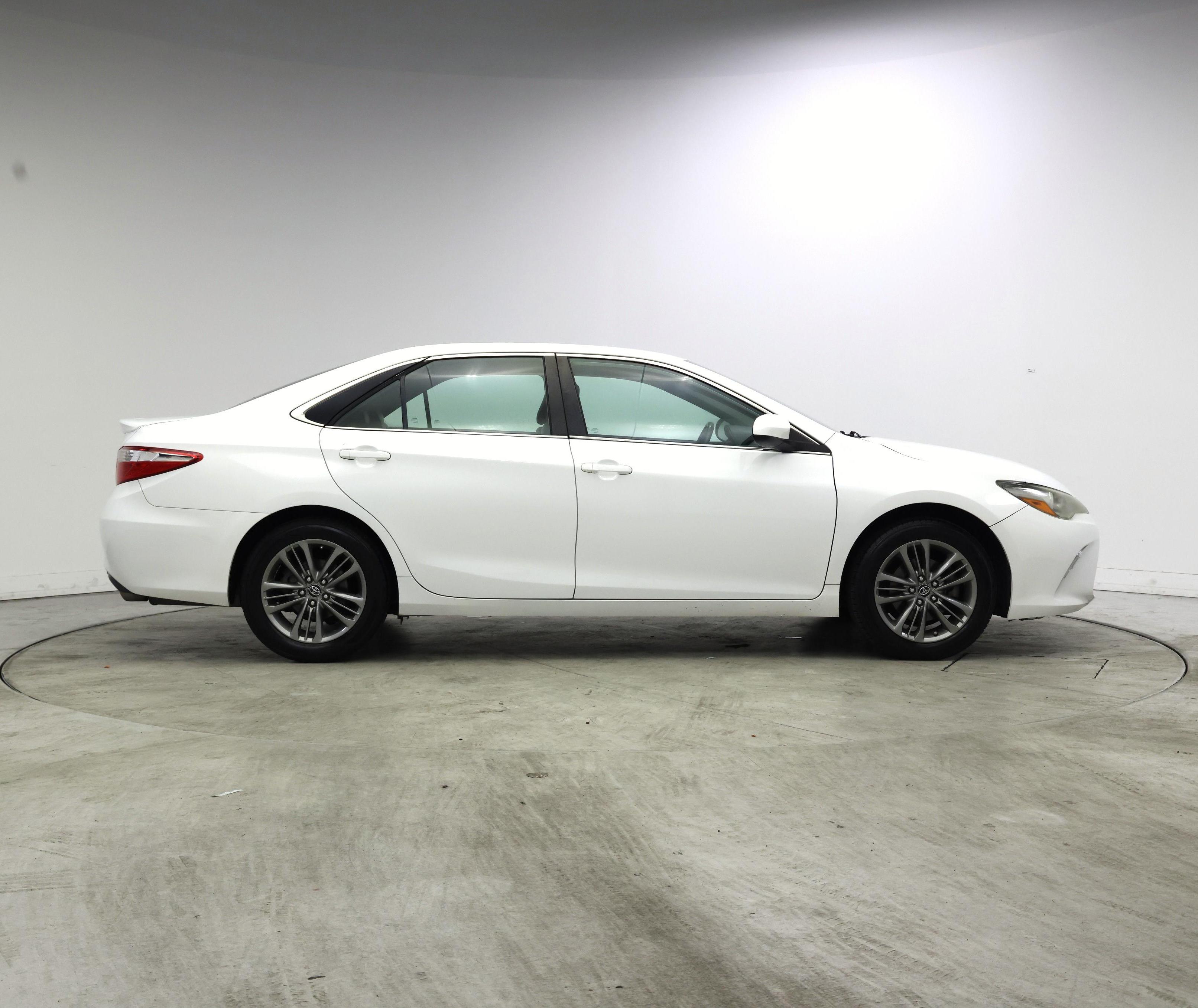 Thumbnail: 2016 Toyota Camry - 7