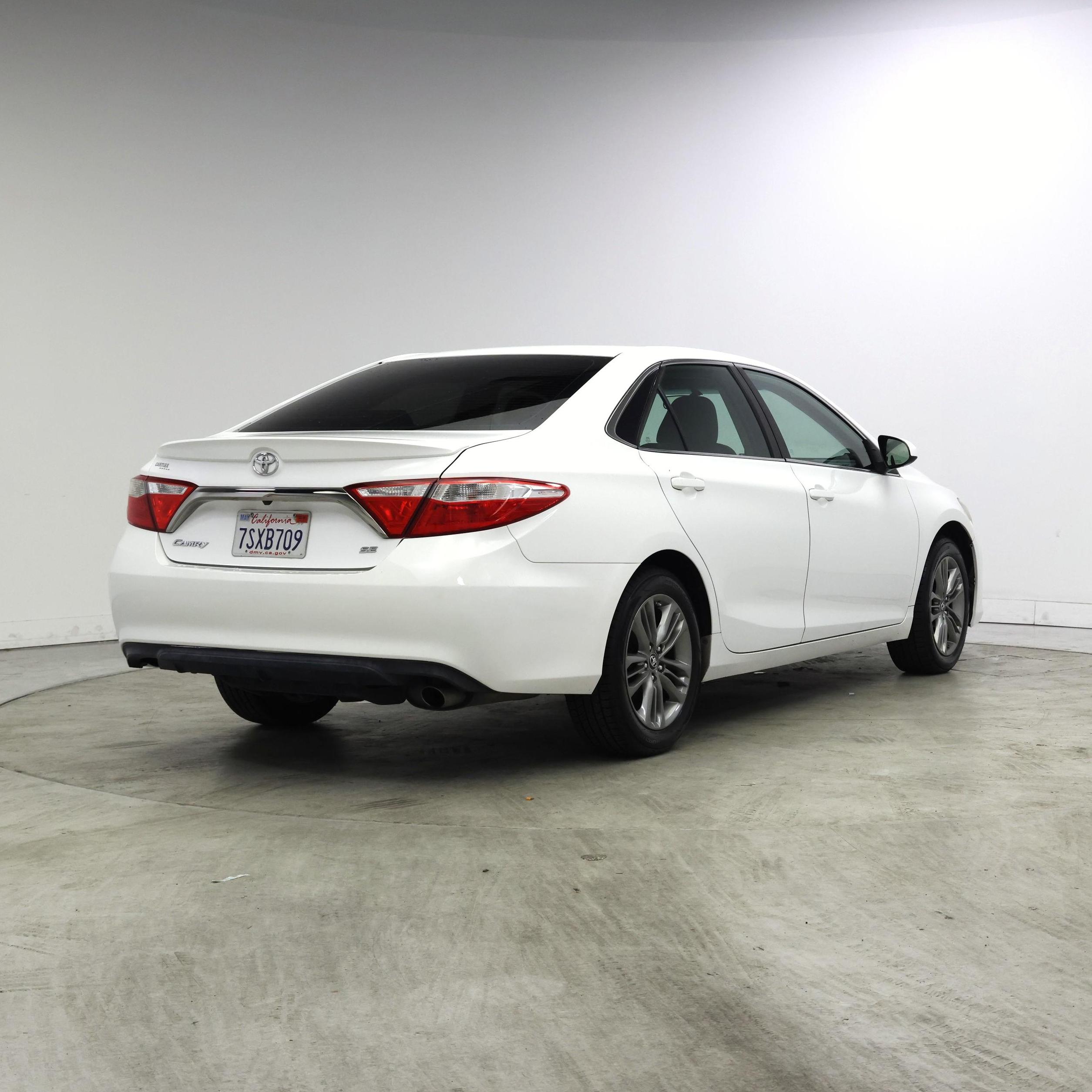 Thumbnail: 2016 Toyota Camry - 8