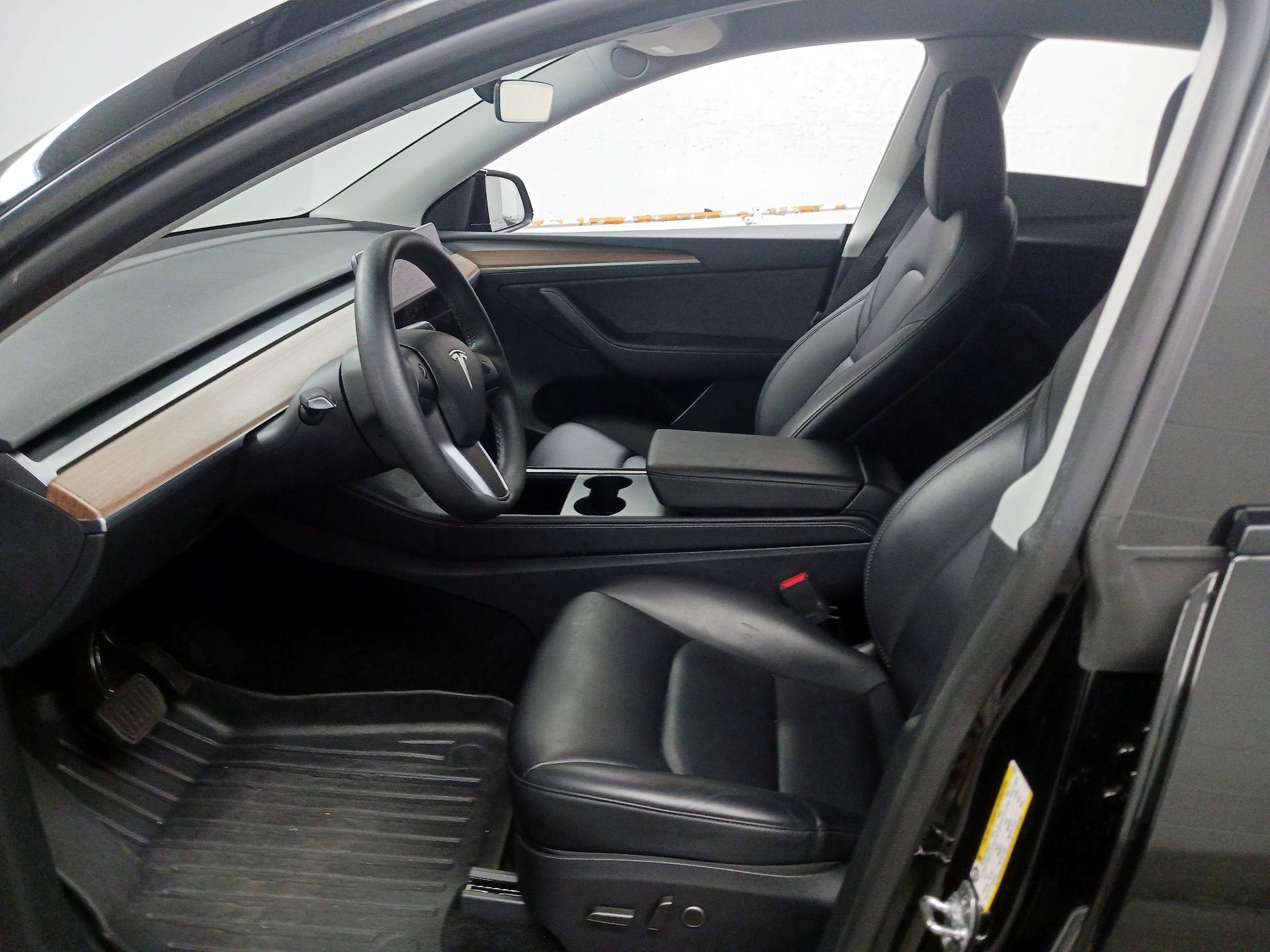 Thumbnail: 2025 Tesla Model Y - 11