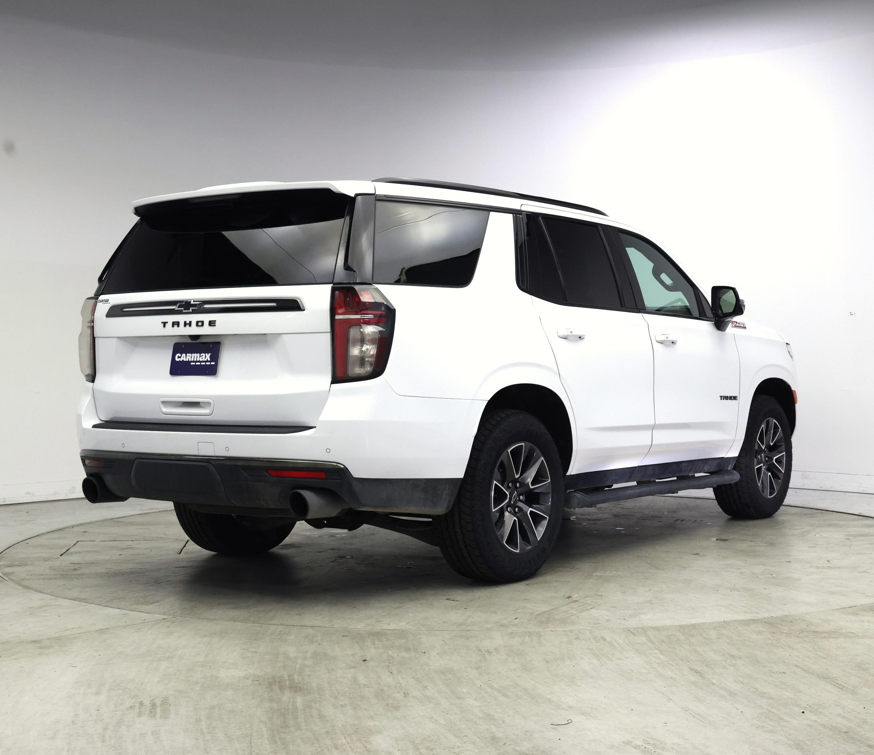 Thumbnail: 2022 Chevrolet Tahoe - 8