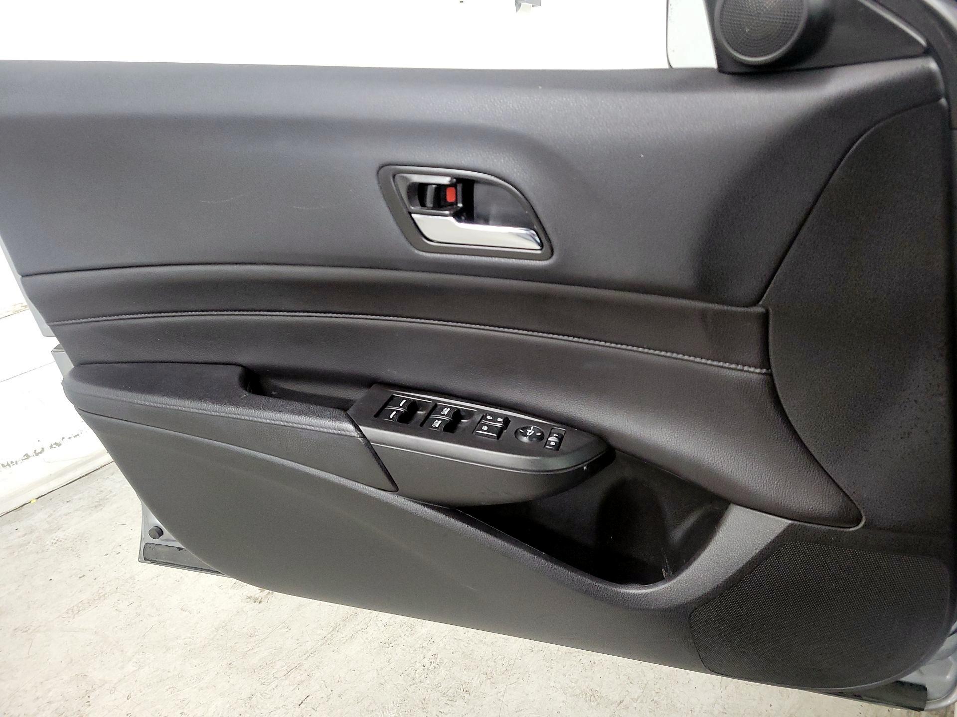 Thumbnail: 2018 Acura ILX - 12