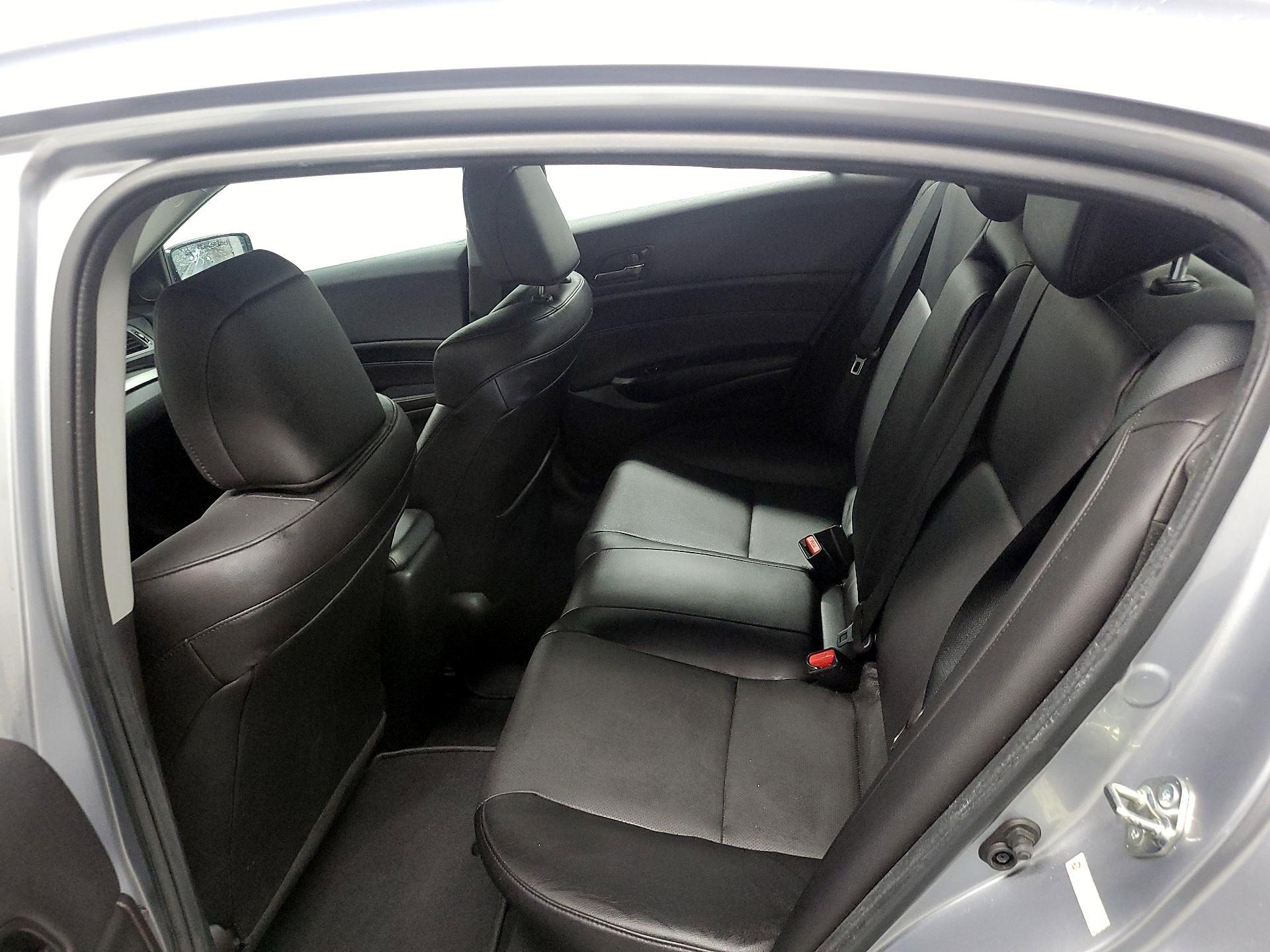 Thumbnail: 2018 Acura ILX - 16