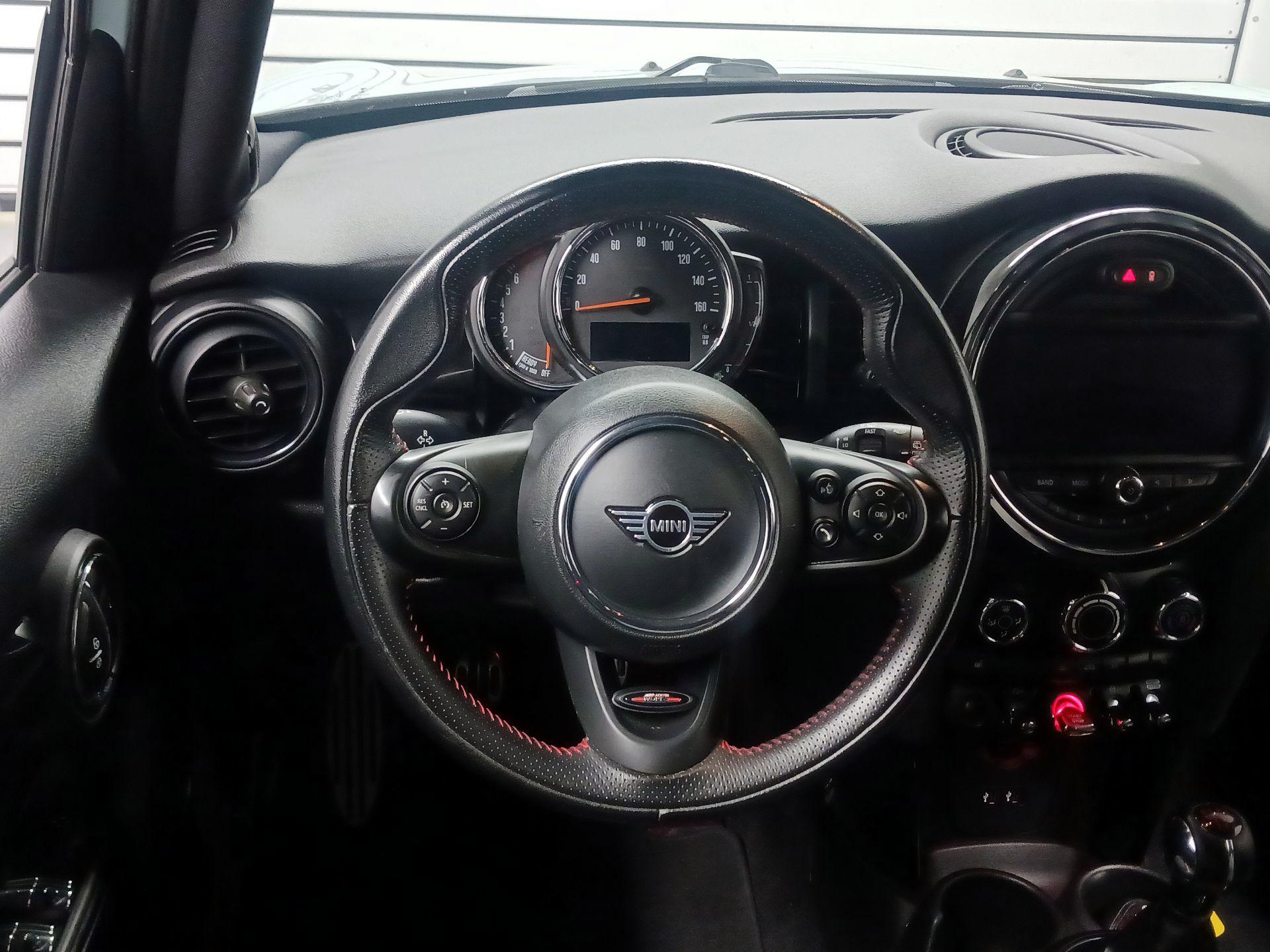 Thumbnail: 2019 MINI Cooper Hardtop - 10