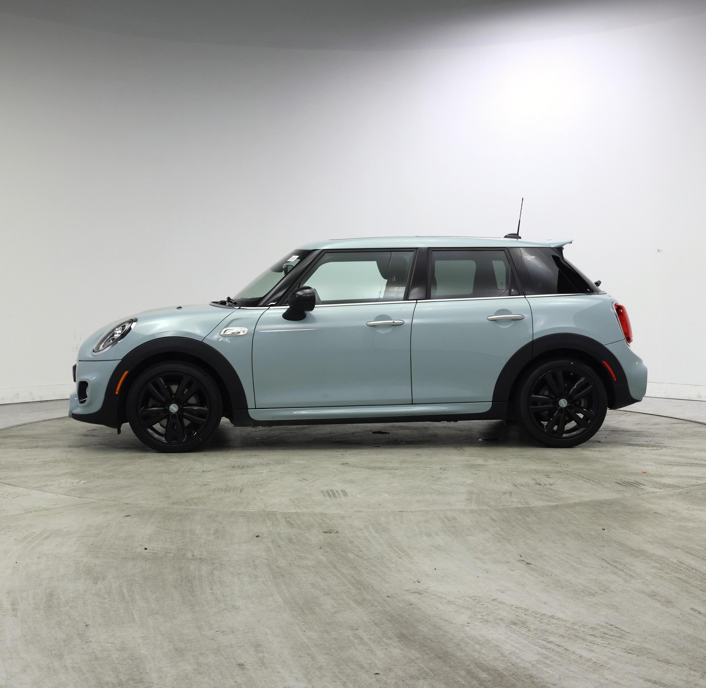 Thumbnail: 2019 MINI Cooper Hardtop - 3