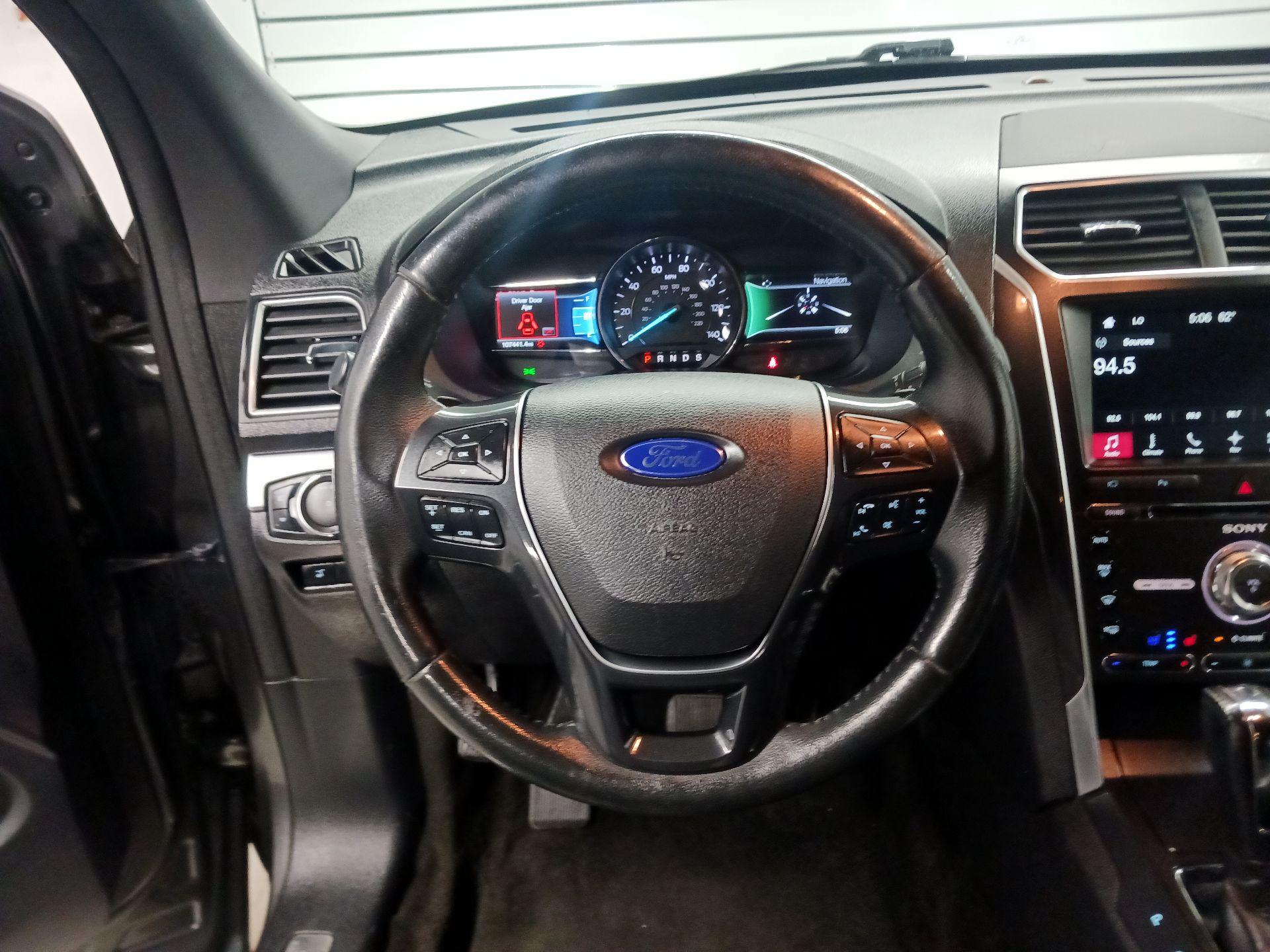 Thumbnail: 2017 Ford Explorer - 10