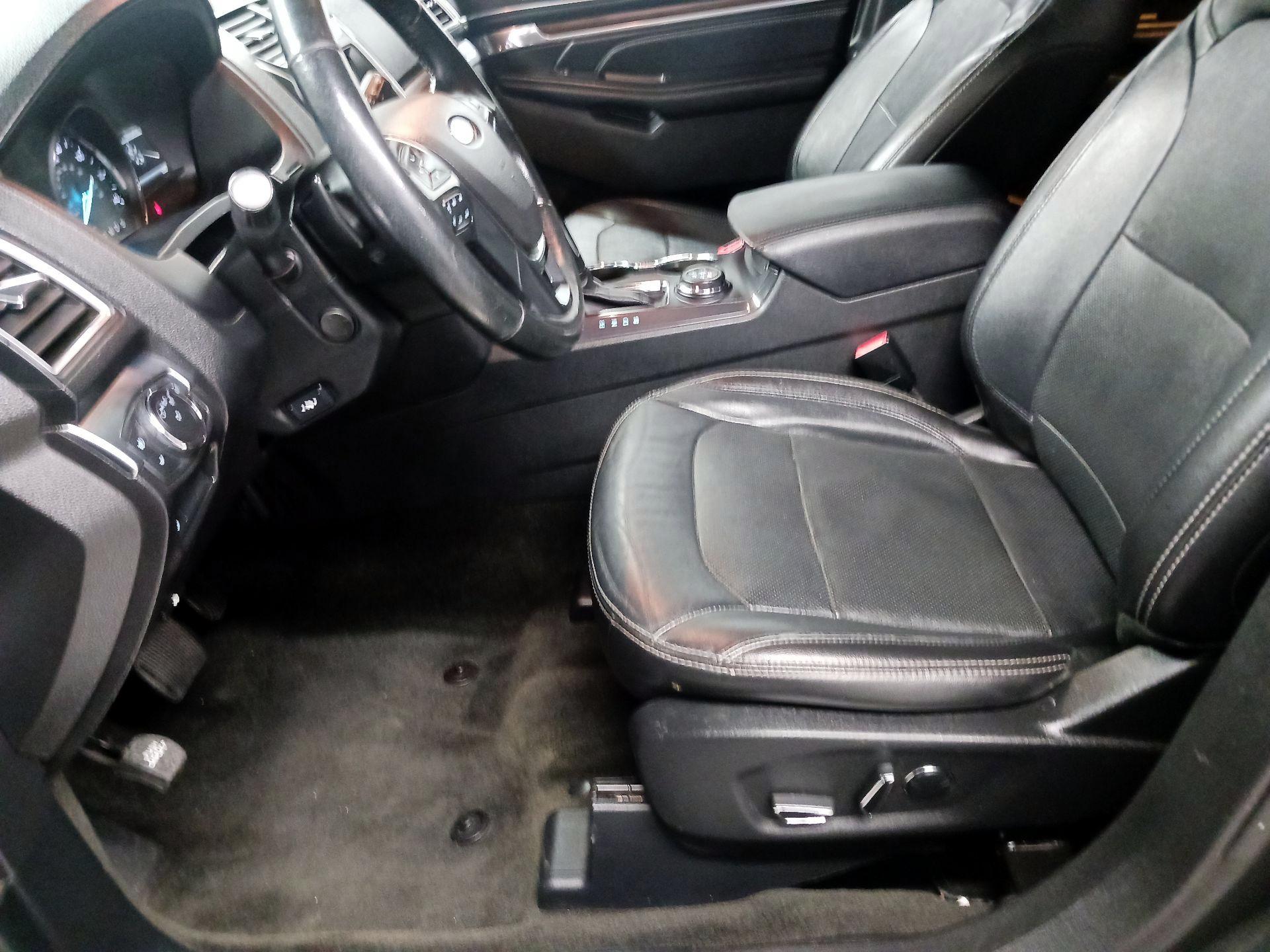 Thumbnail: 2017 Ford Explorer - 11