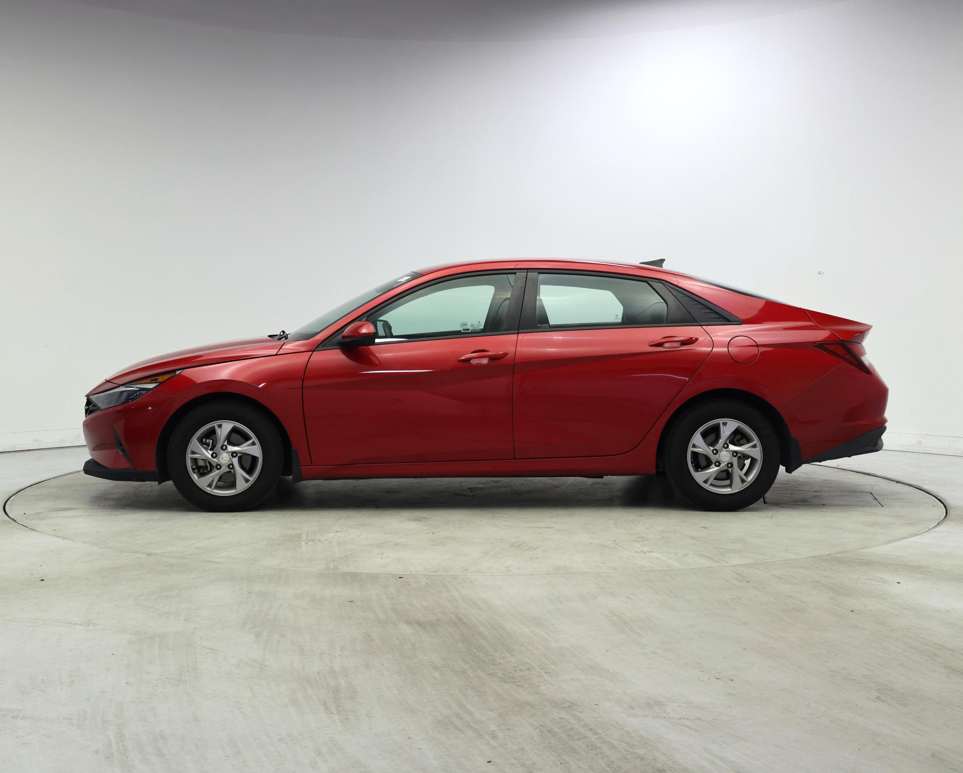 Thumbnail: 2022 Hyundai Elantra - 3