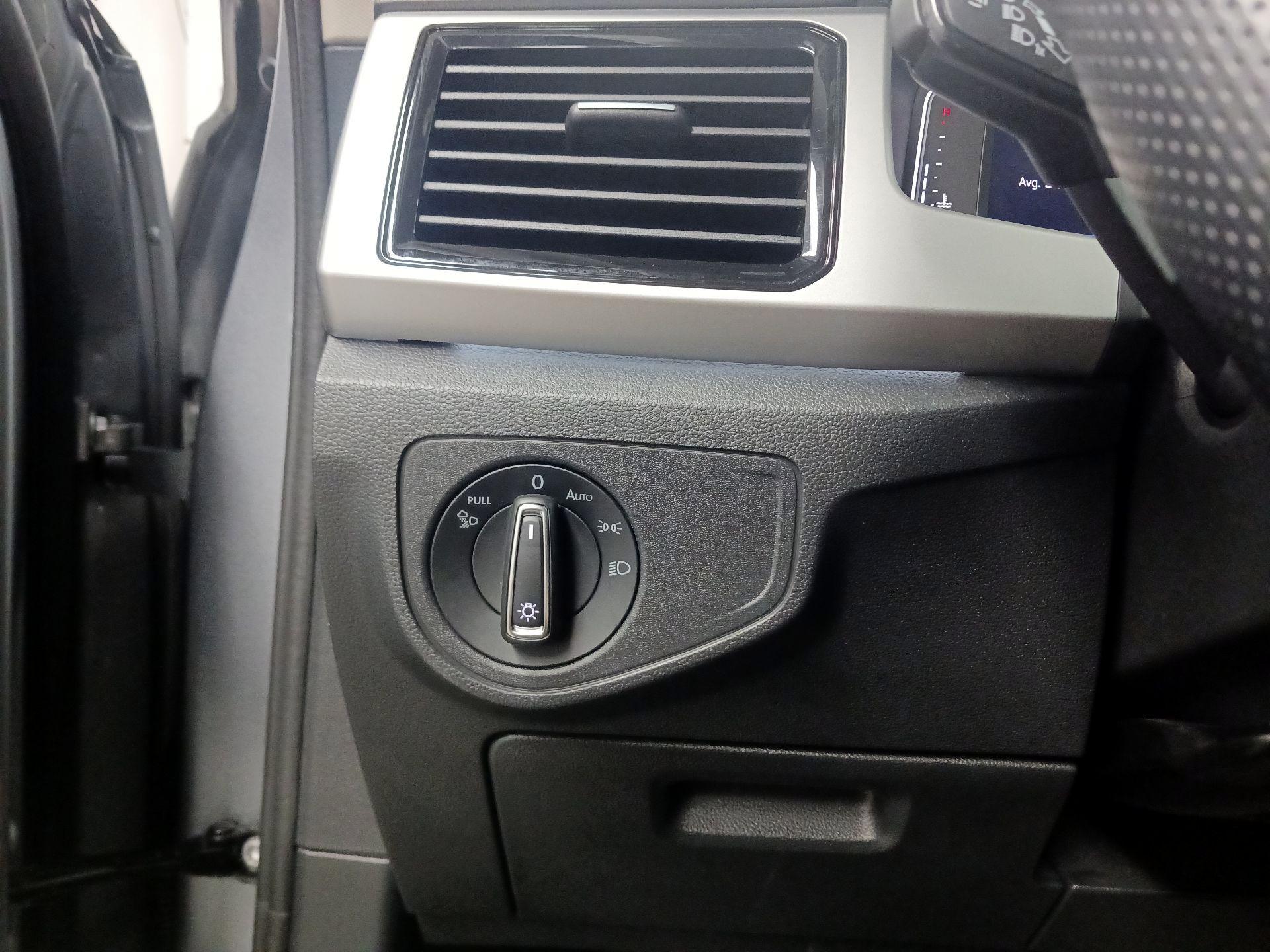 Thumbnail: 2022 Volkswagen Atlas - 13