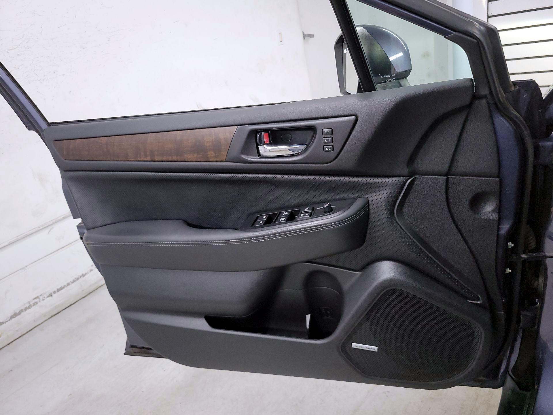 Thumbnail: 2016 Subaru Outback - 12