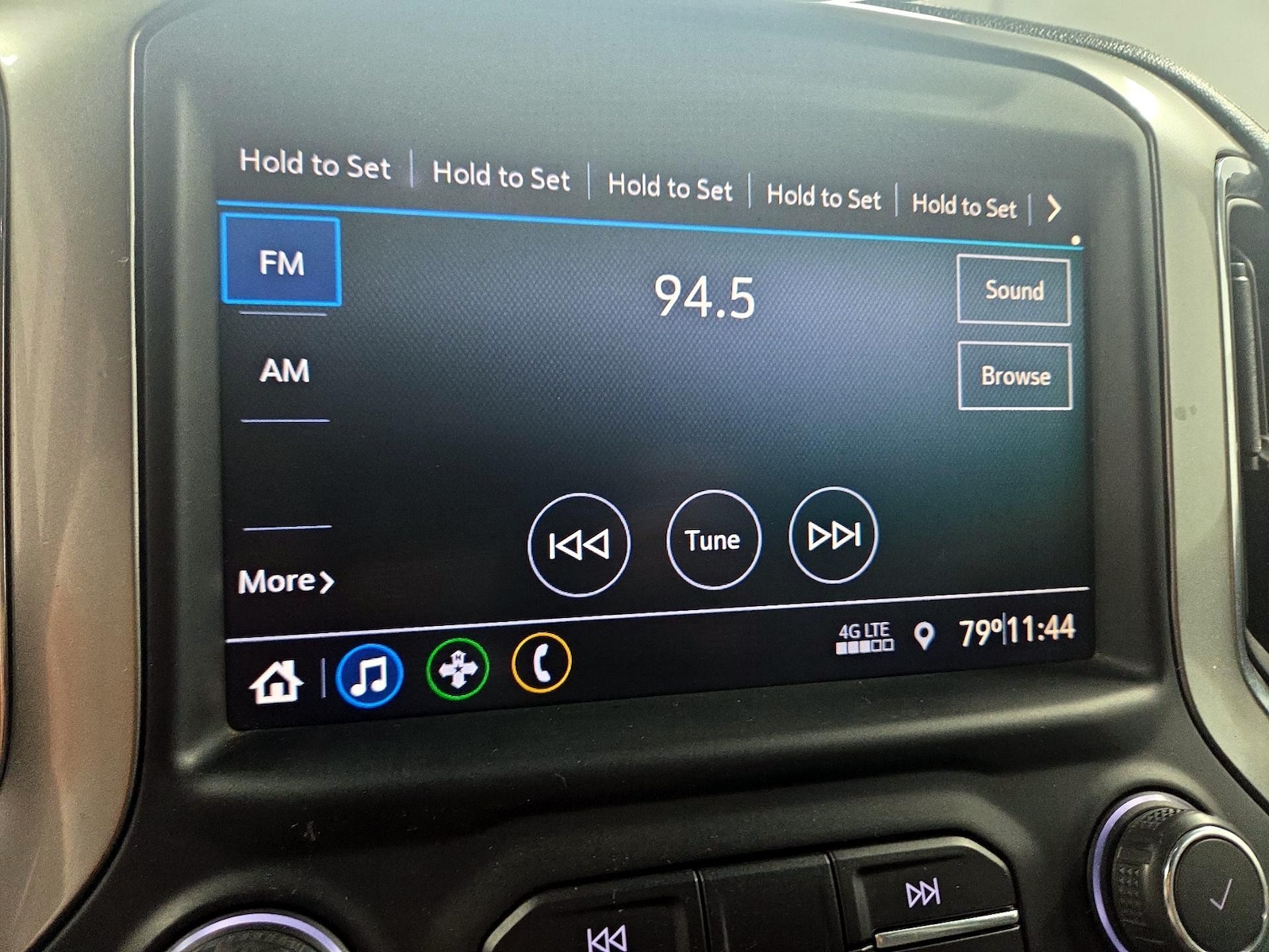 2020 Chevrolet Silverado 1500 LT - Photo 16