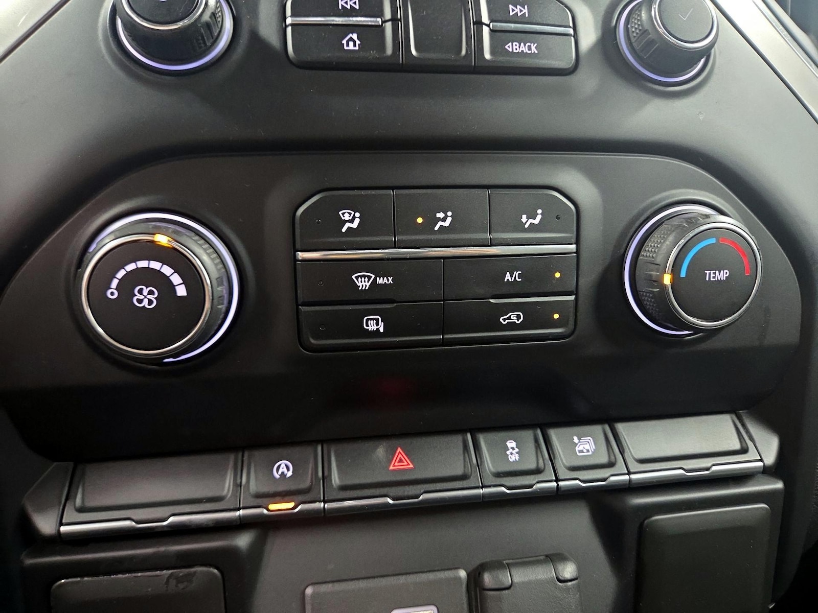 2020 Chevrolet Silverado 1500 LT - Photo 17