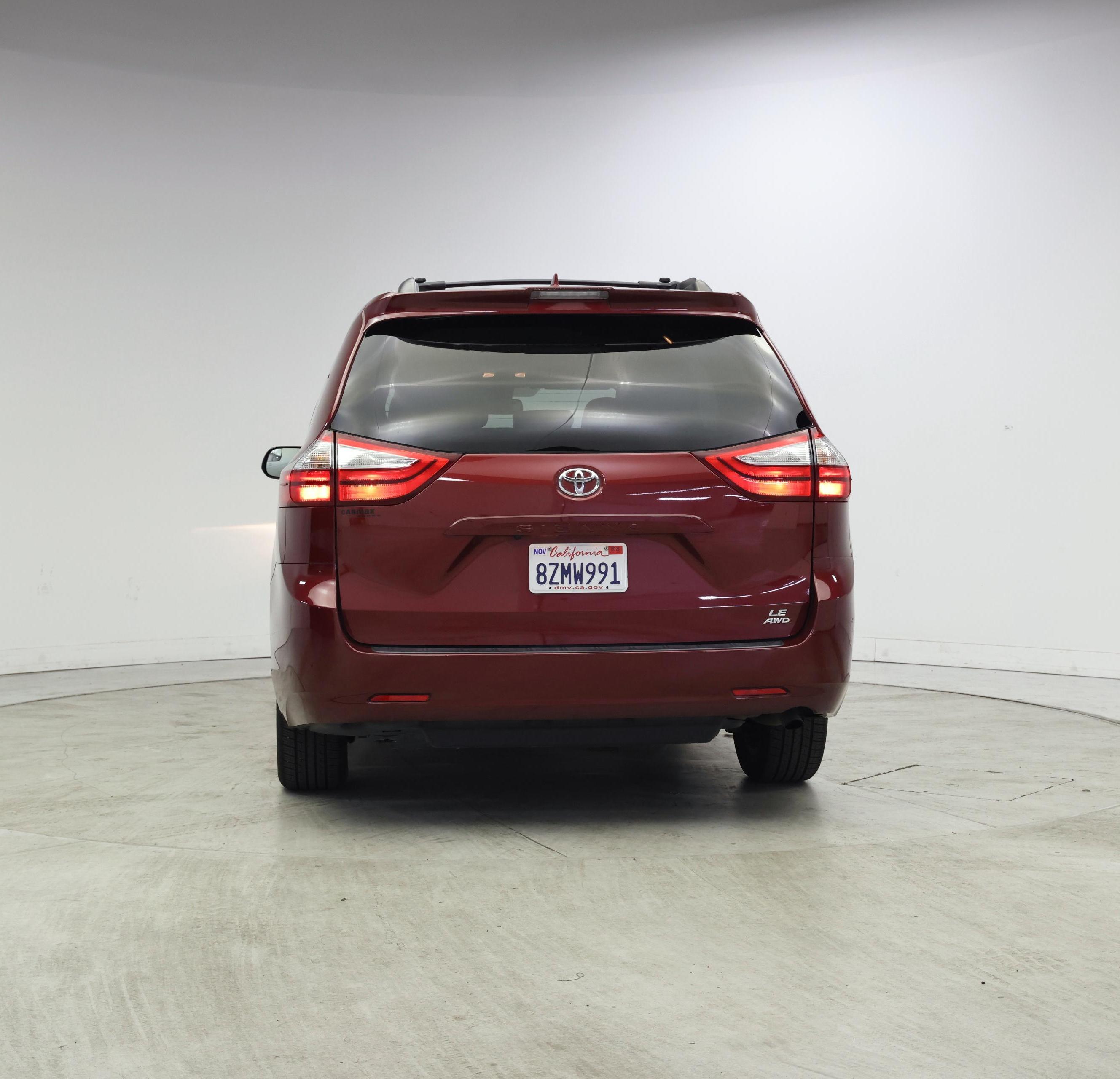 Thumbnail: 2018 Toyota Sienna - 6