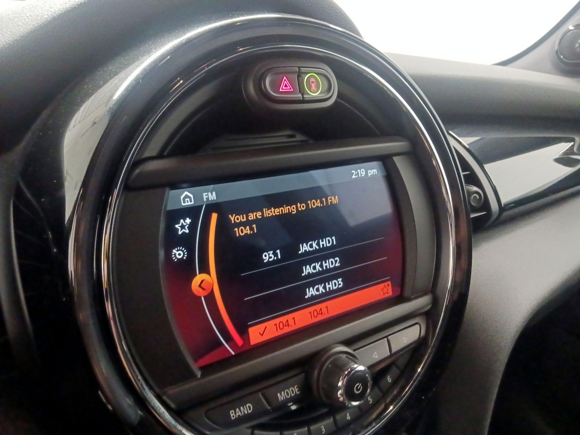 Thumbnail: 2021 MINI Cooper Hardtop - 15