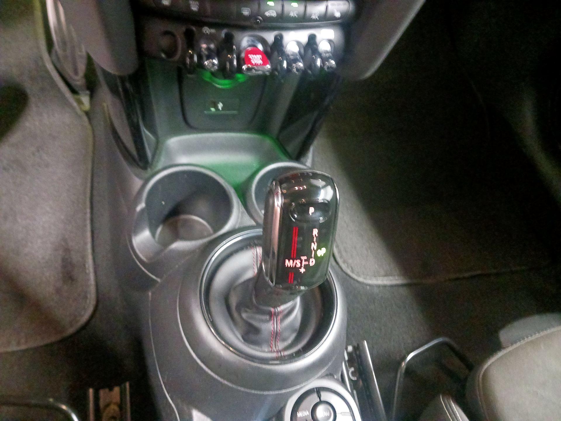 Thumbnail: 2021 MINI Cooper Hardtop - 17