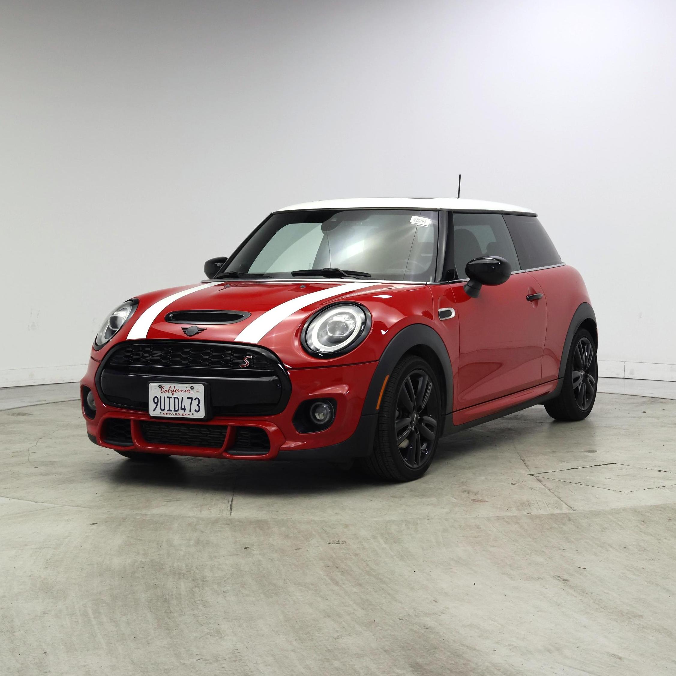 Thumbnail: 2021 MINI Cooper Hardtop - 4