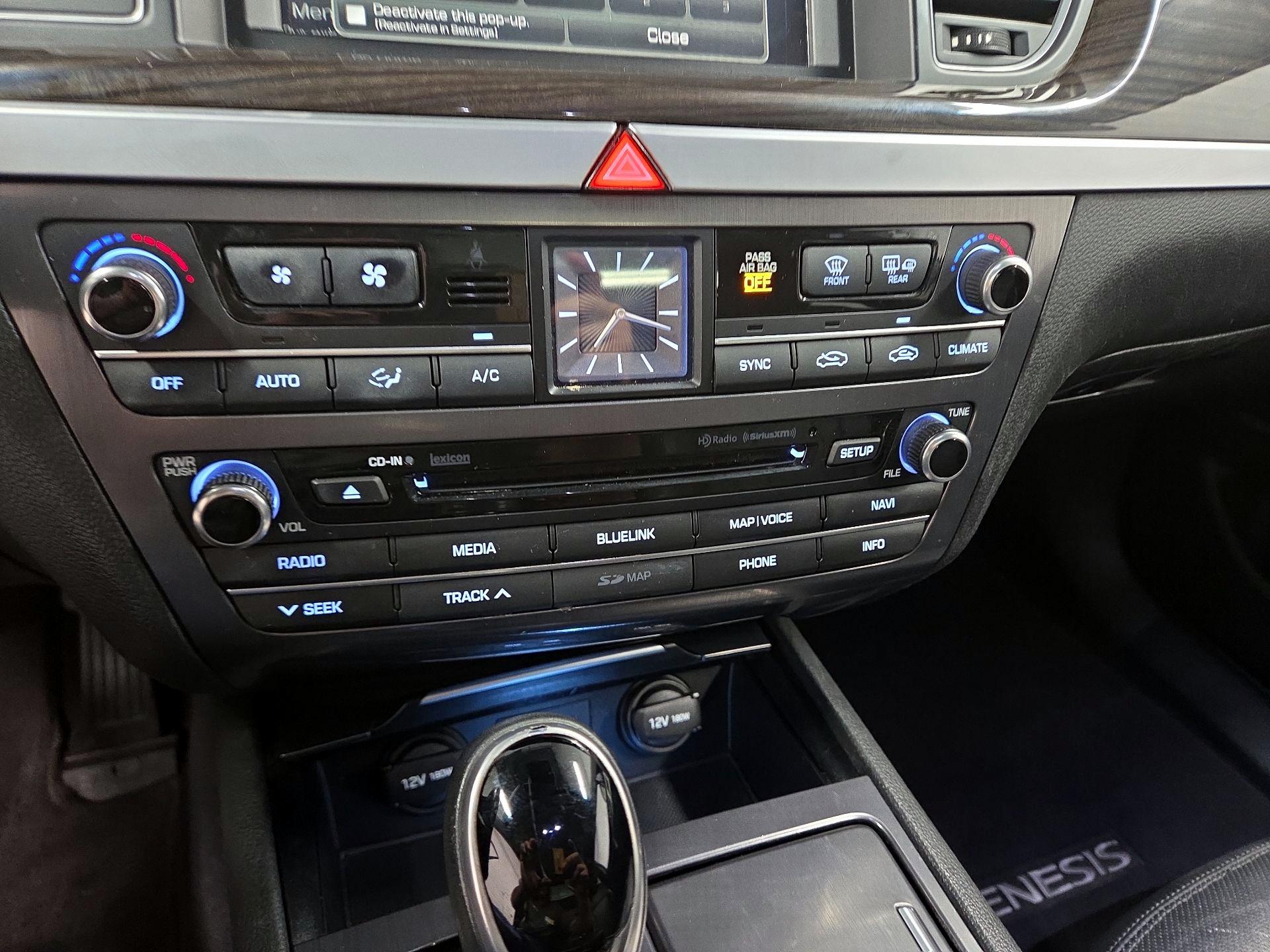 Thumbnail: 2017 Genesis G80 - 17