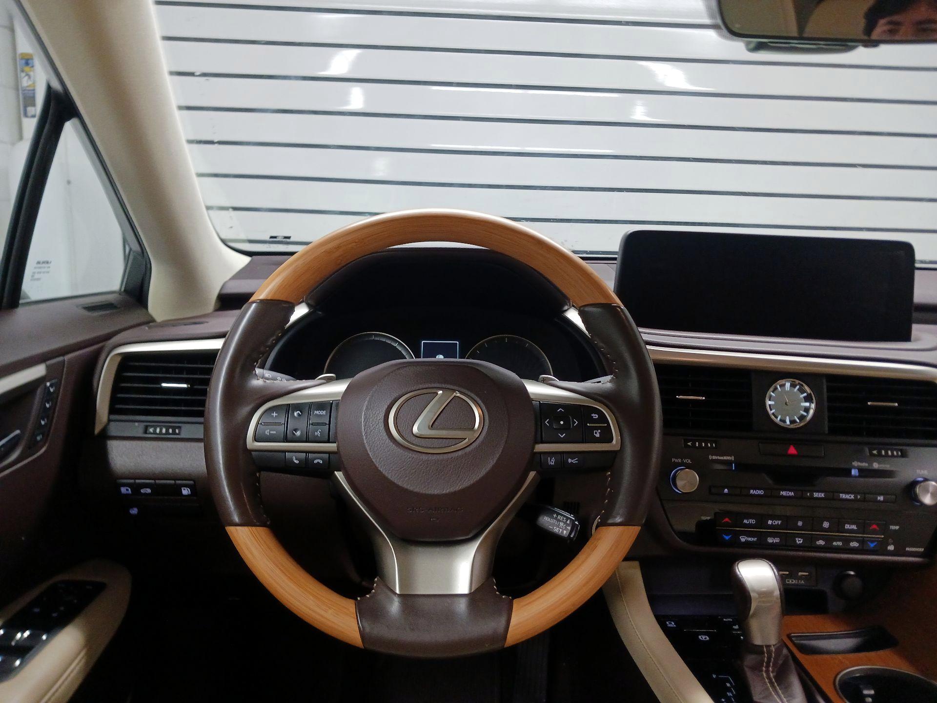 Thumbnail: 2020 Lexus RX - 10