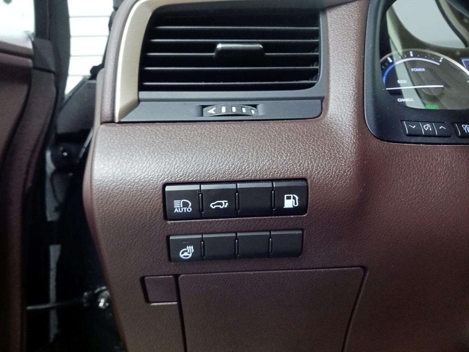 Thumbnail: 2020 Lexus RX - 13