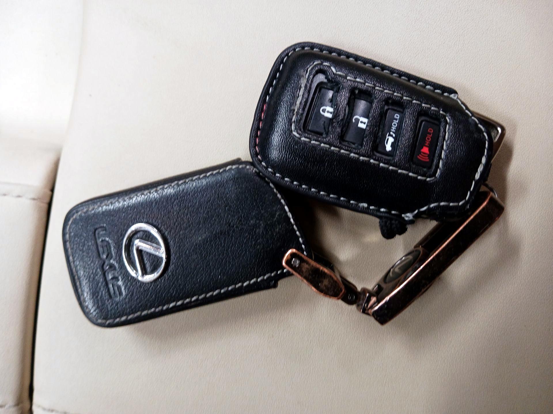 Thumbnail: 2020 Lexus RX - 20