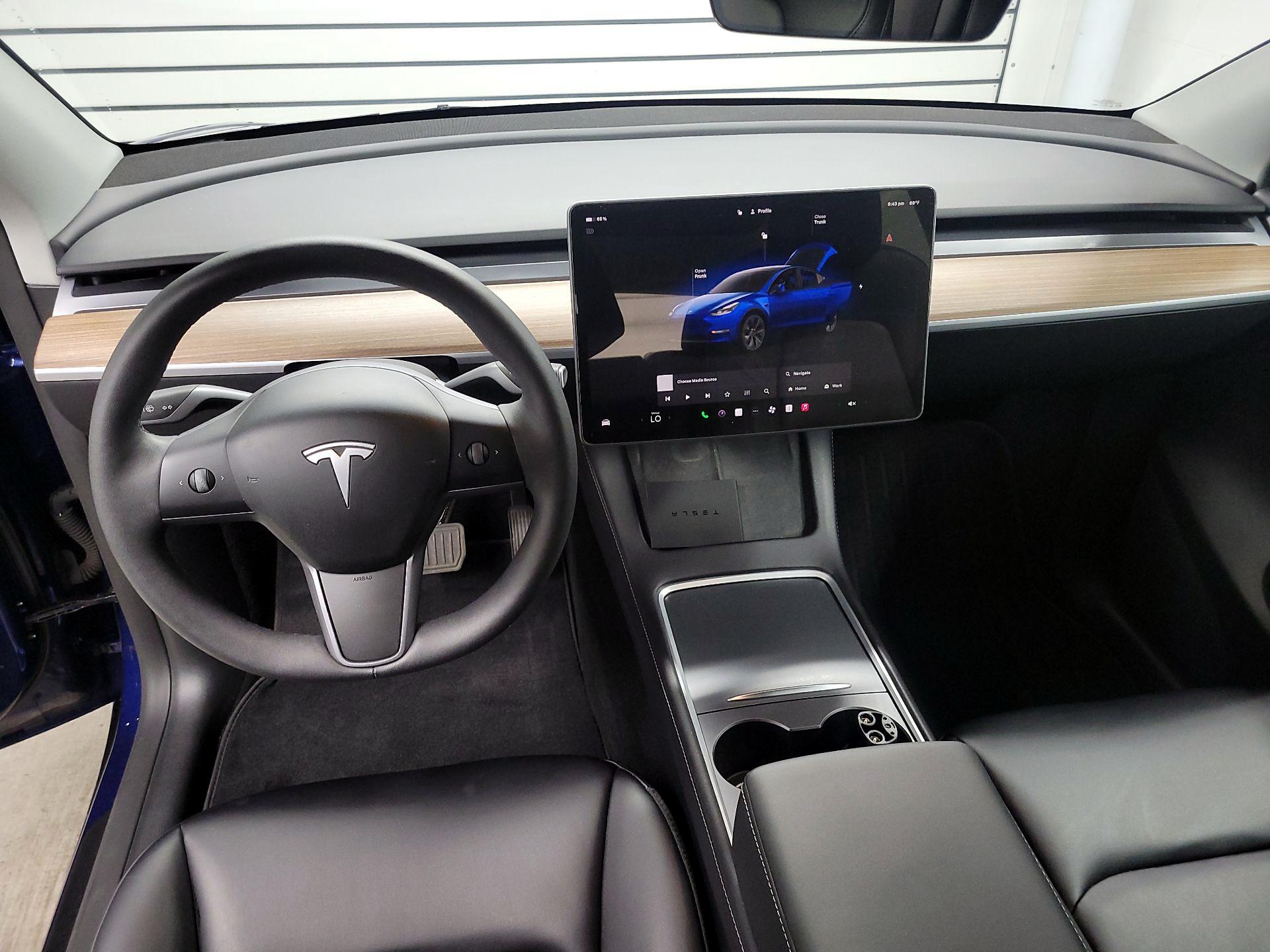 Thumbnail: 2025 Tesla Model Y - 9