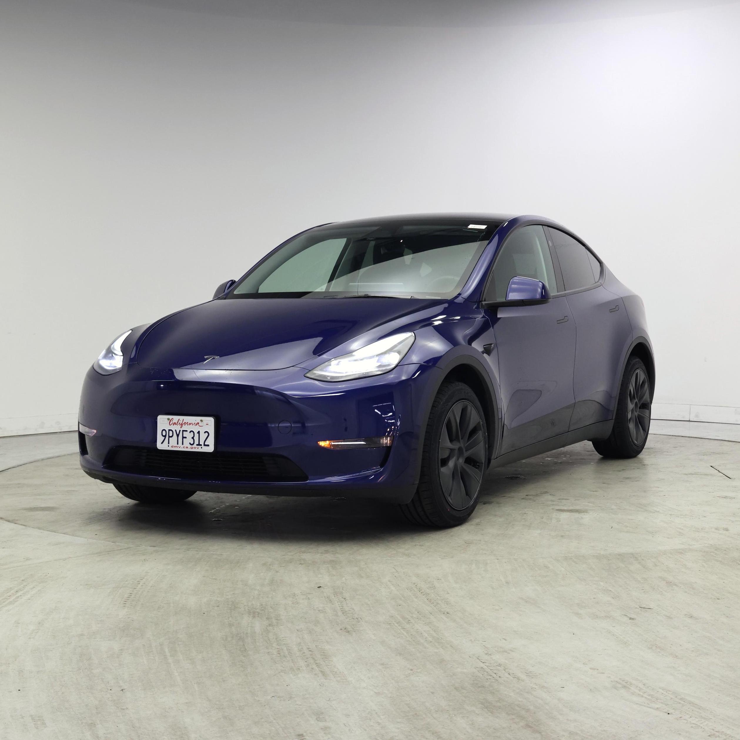 Thumbnail: 2025 Tesla Model Y - 4