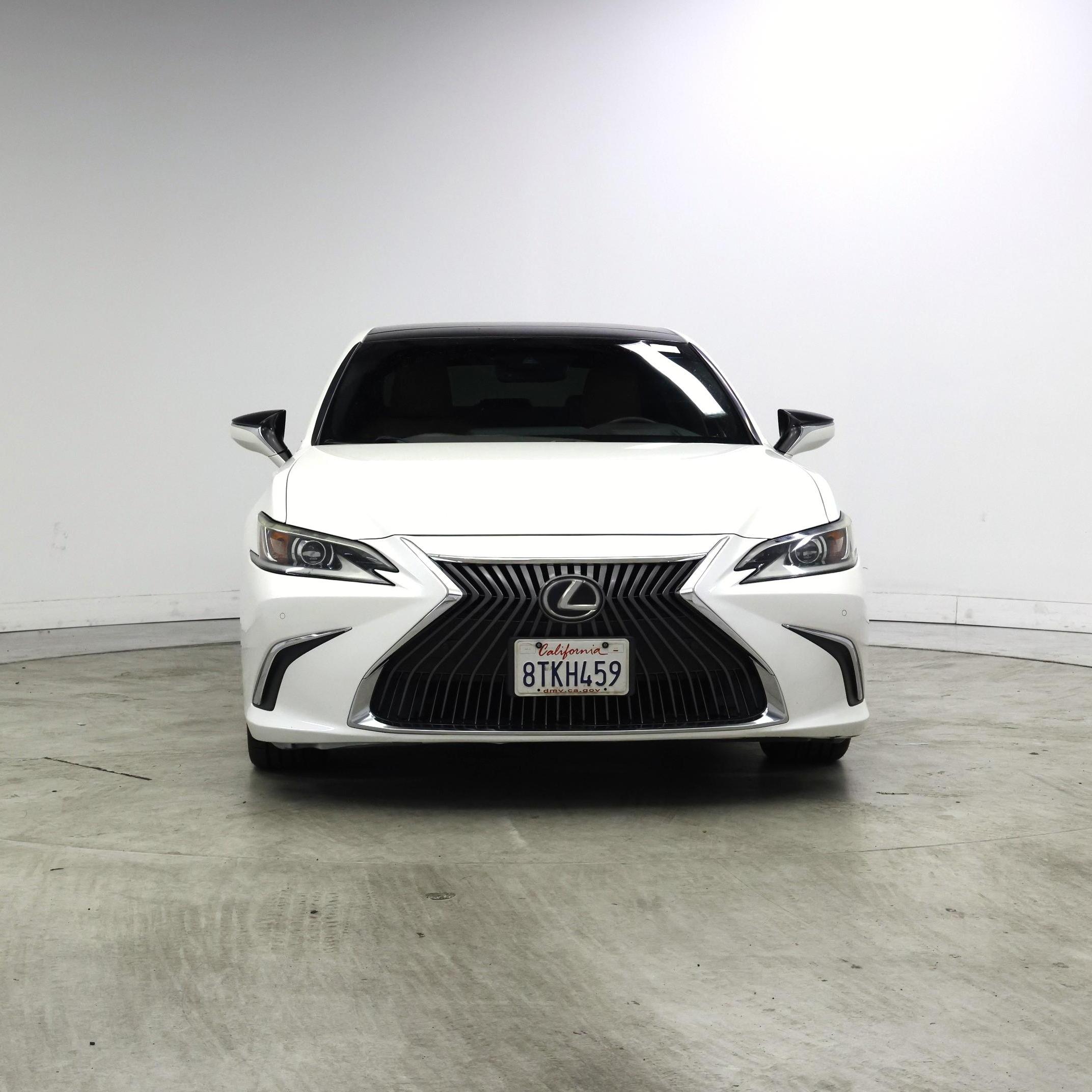 Thumbnail: 2019 Lexus ES - 5