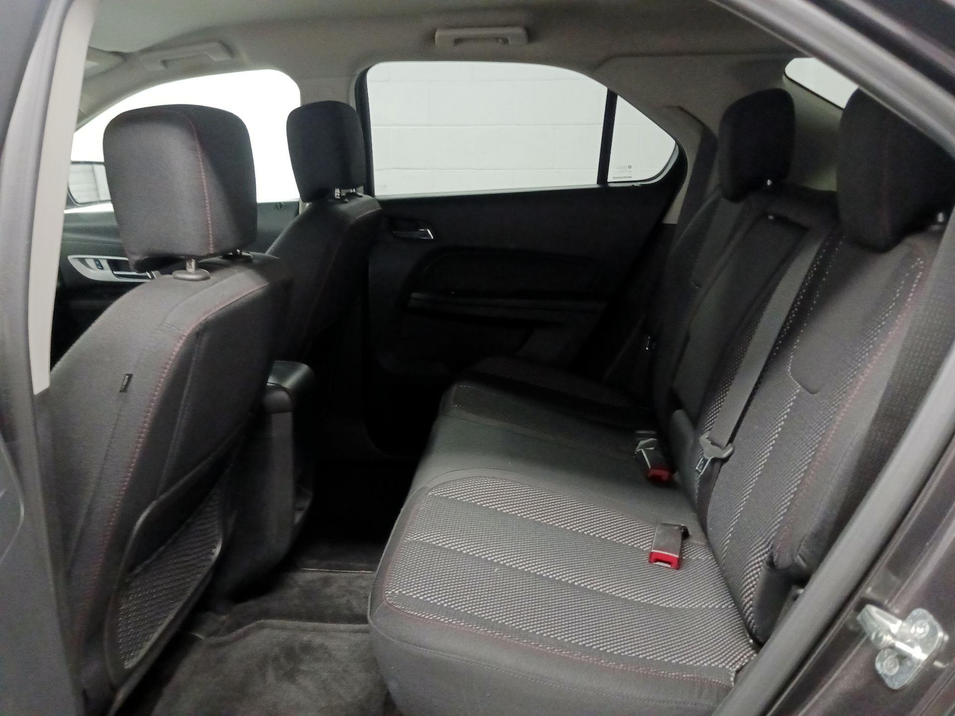 Thumbnail: 2015 Chevrolet Equinox - 17