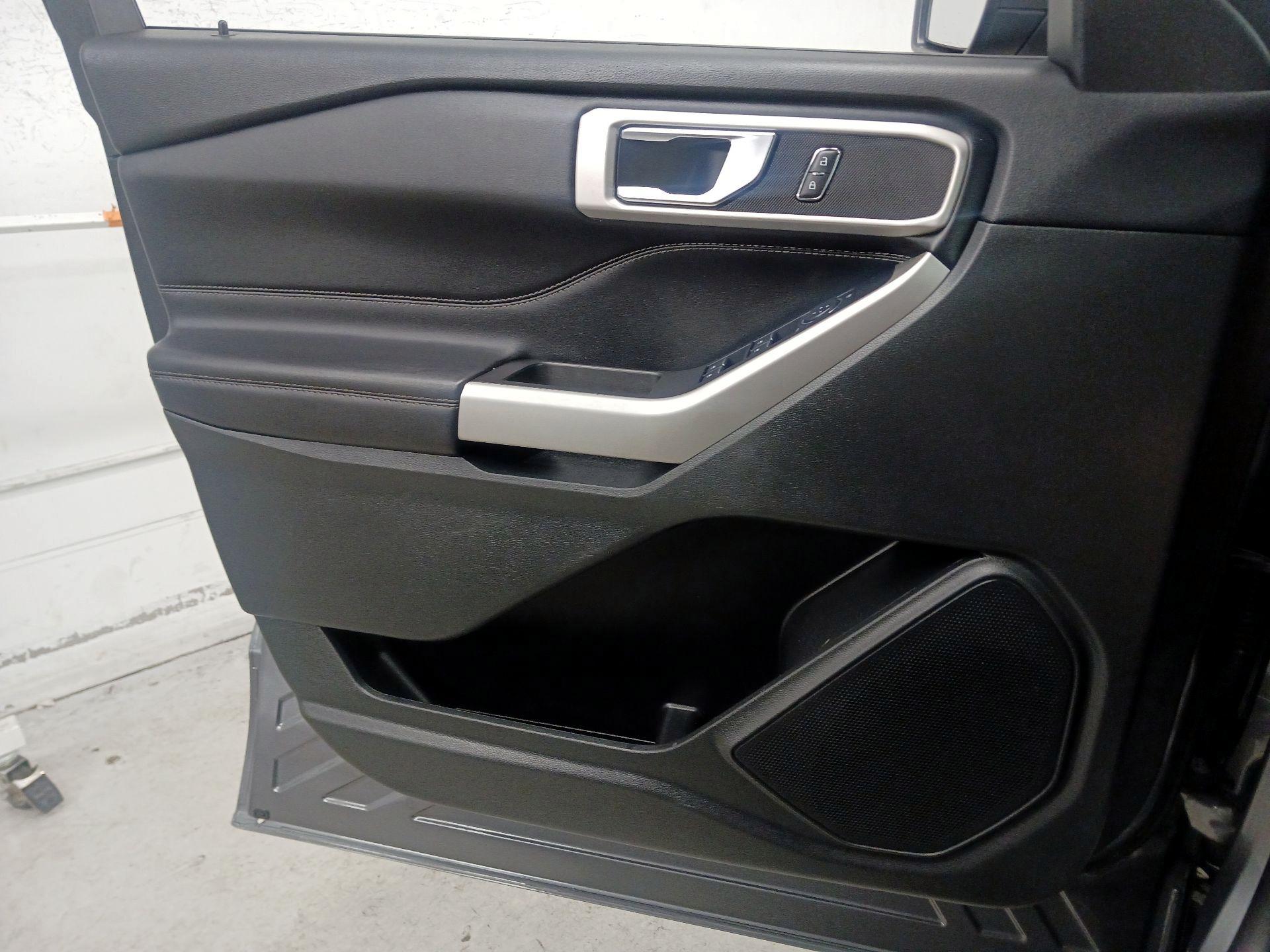 Thumbnail: 2022 Ford Explorer - 12