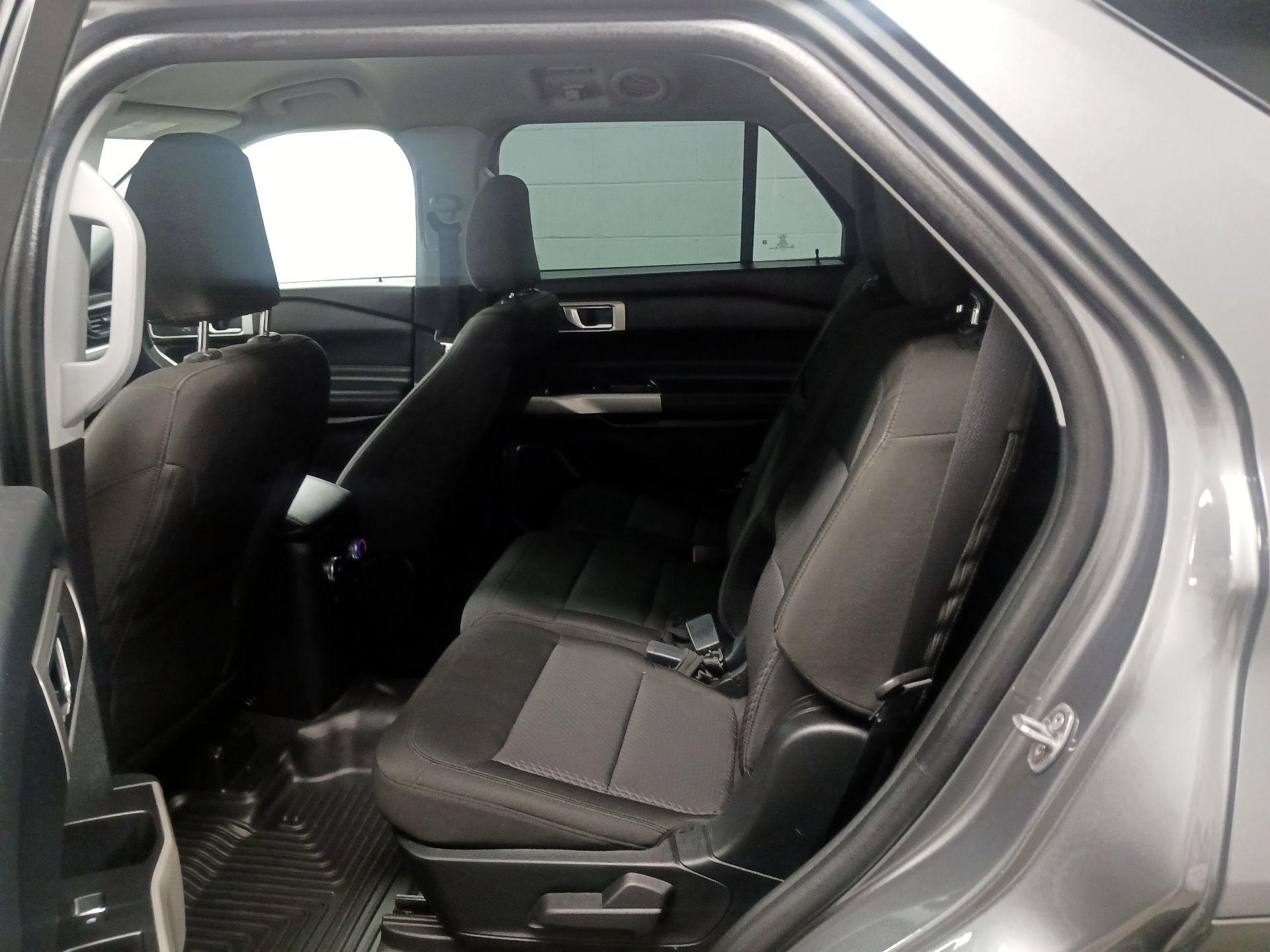 Thumbnail: 2022 Ford Explorer - 16