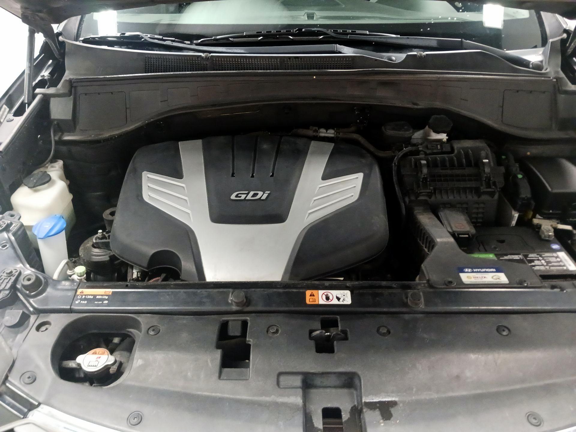 Thumbnail: 2014 Hyundai Santa Fe - 17